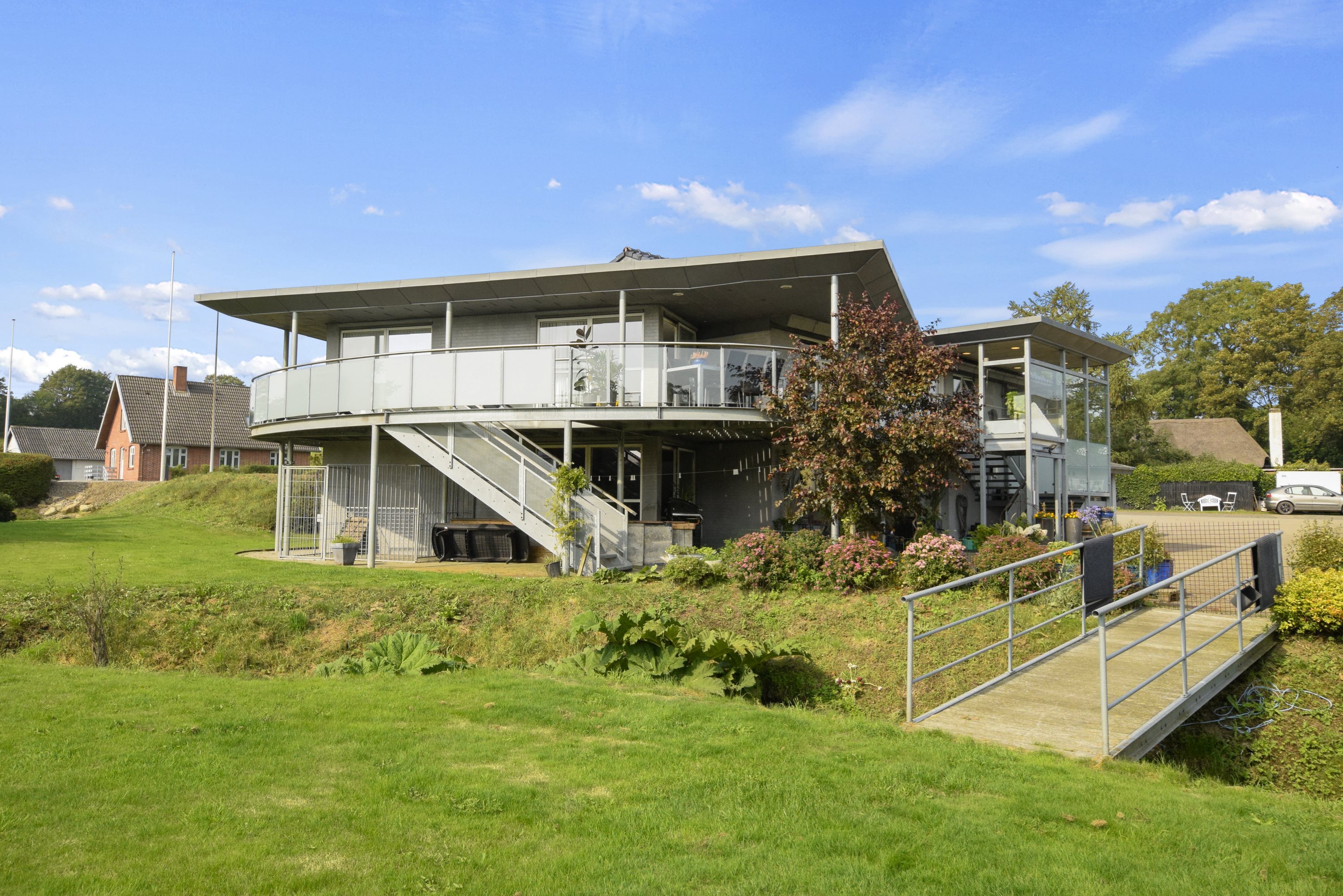 Miniaturebillede 1: ejendommen. Billede af Horsensvej 93 + 93B, Tebstrup, 8660 Skanderborg