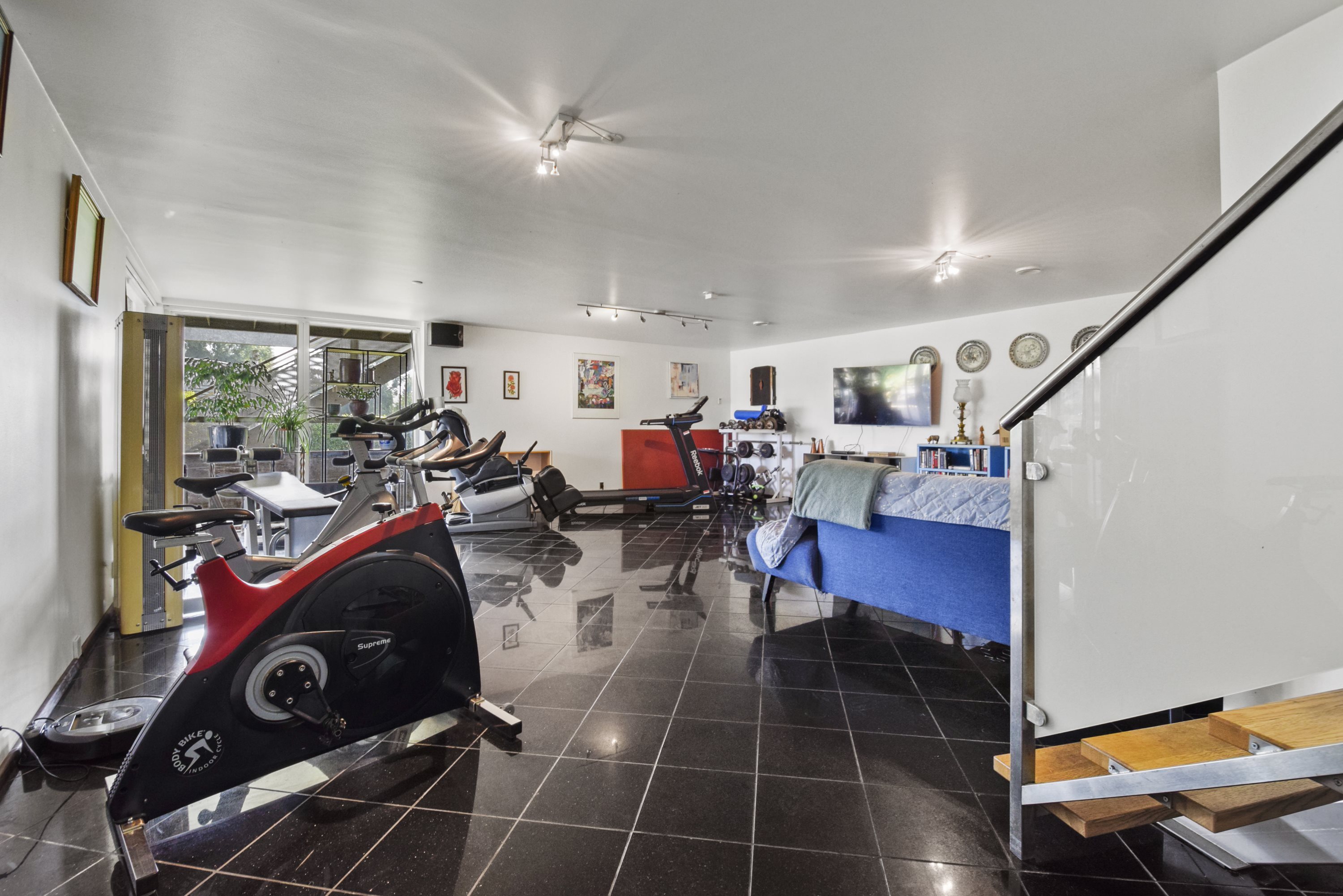 Fremhævet stue billede i fuldskærmstilstand. Billede af Horsensvej 93 + 93B, Tebstrup, 8660 Skanderborg