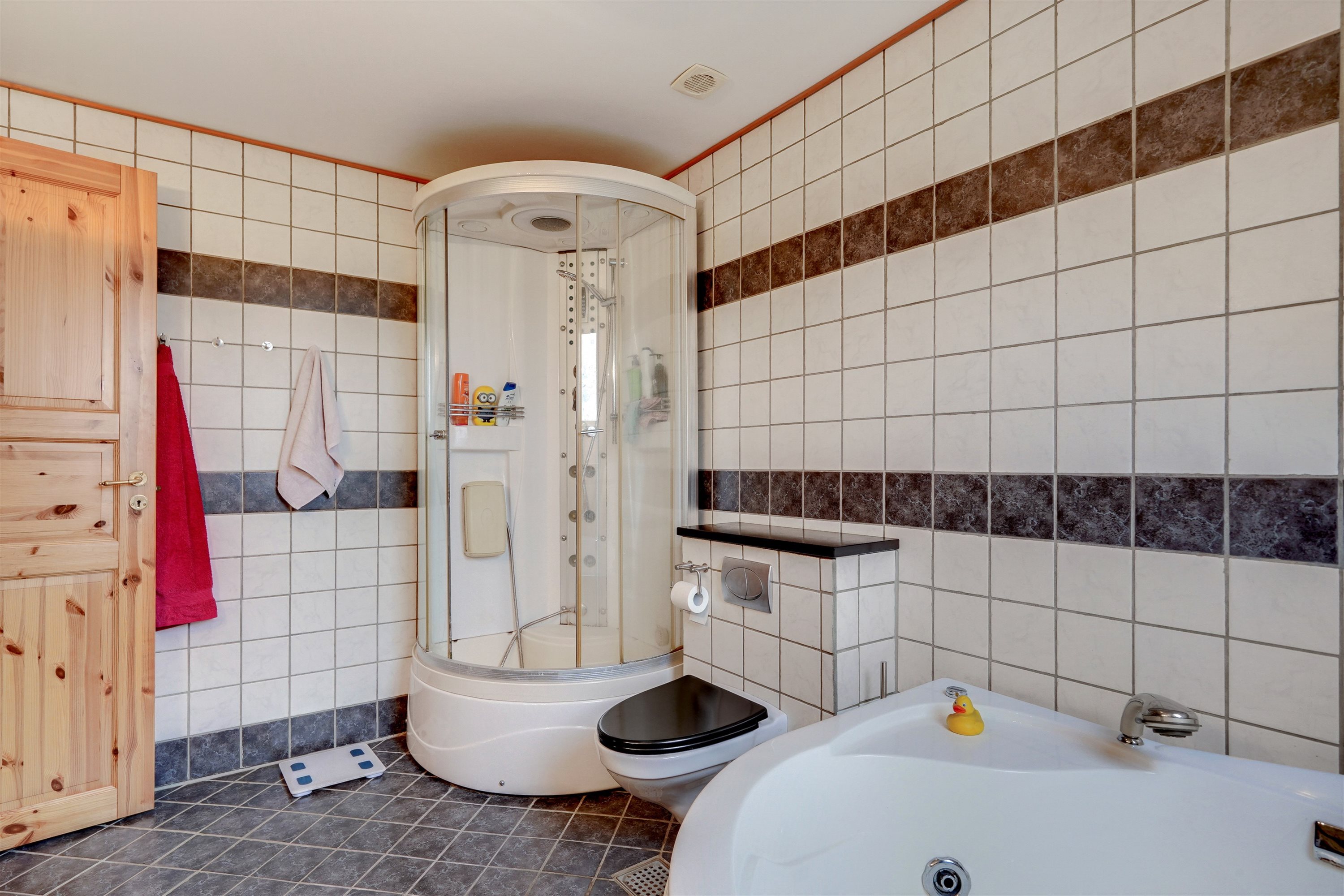 Fremhævet badeværelse billede i fuldskærmstilstand. Billede af Allerupvej 21, Sneum, 6731 Tjæreborg