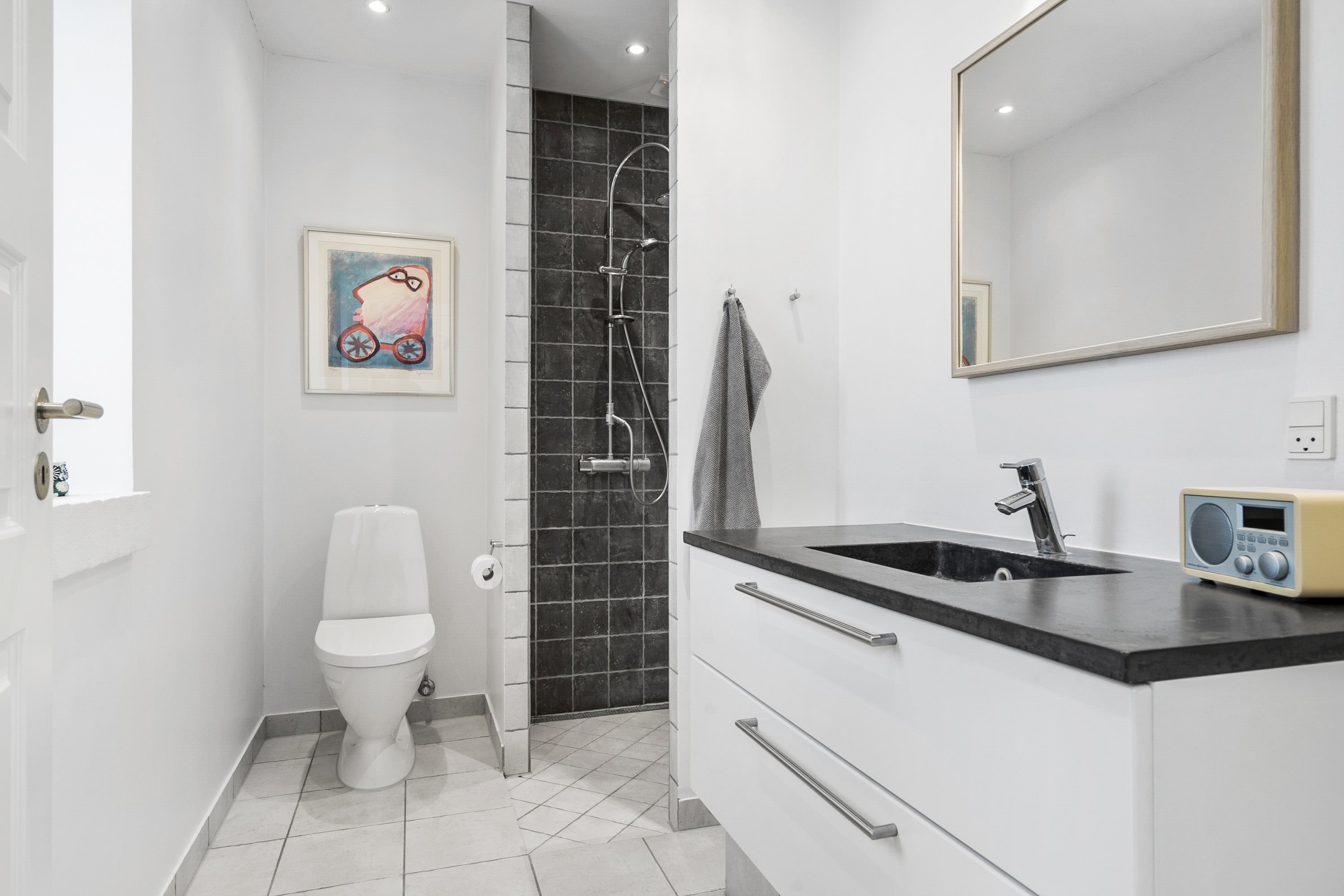 Fremhævet badeværelse billede i fuldskærmstilstand. Billede af Louisehaven 5, 4681 Herfølge