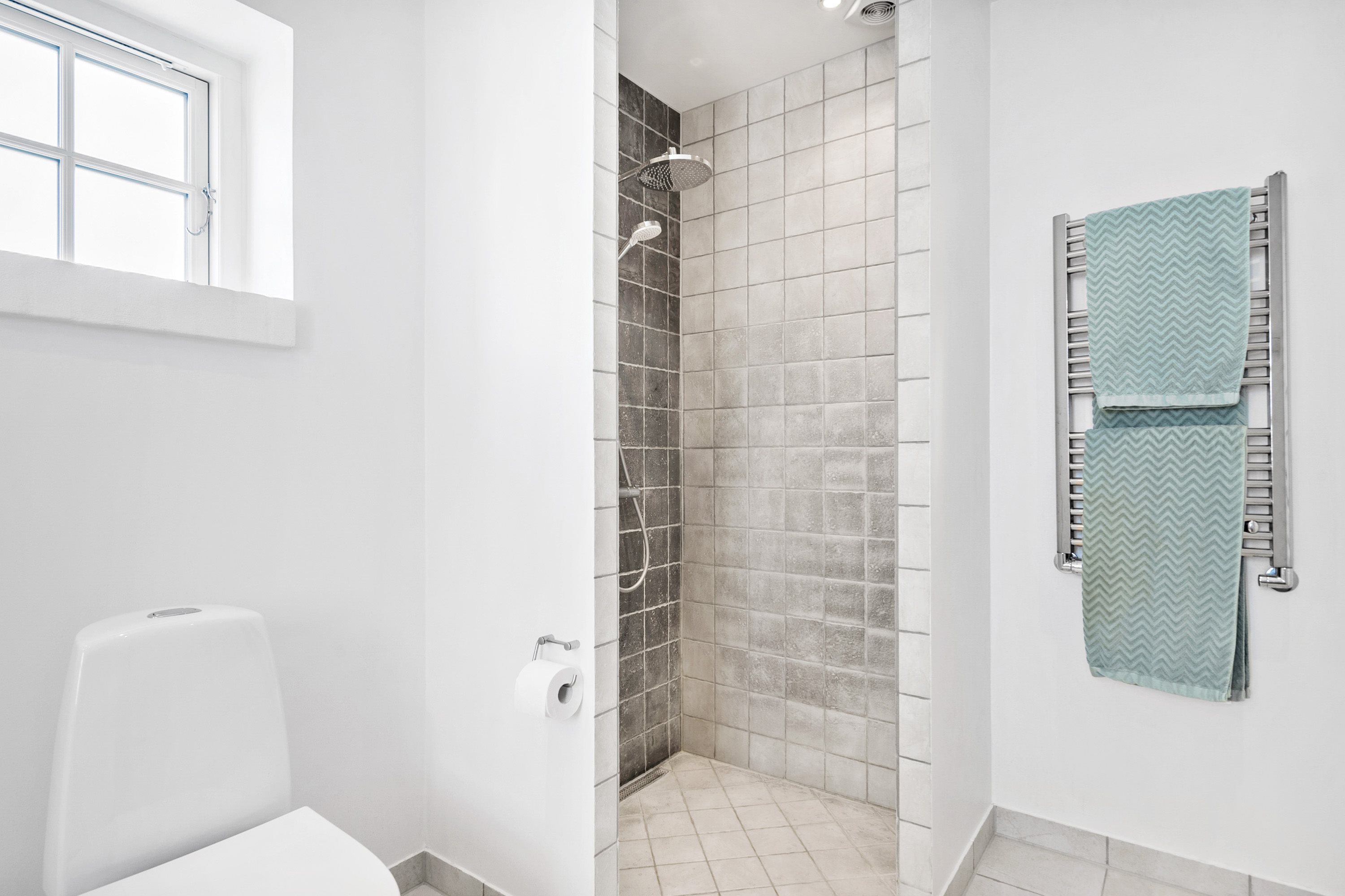 Fremhævet badeværelse billede i fuldskærmstilstand. Billede af Louisehaven 5, 4681 Herfølge