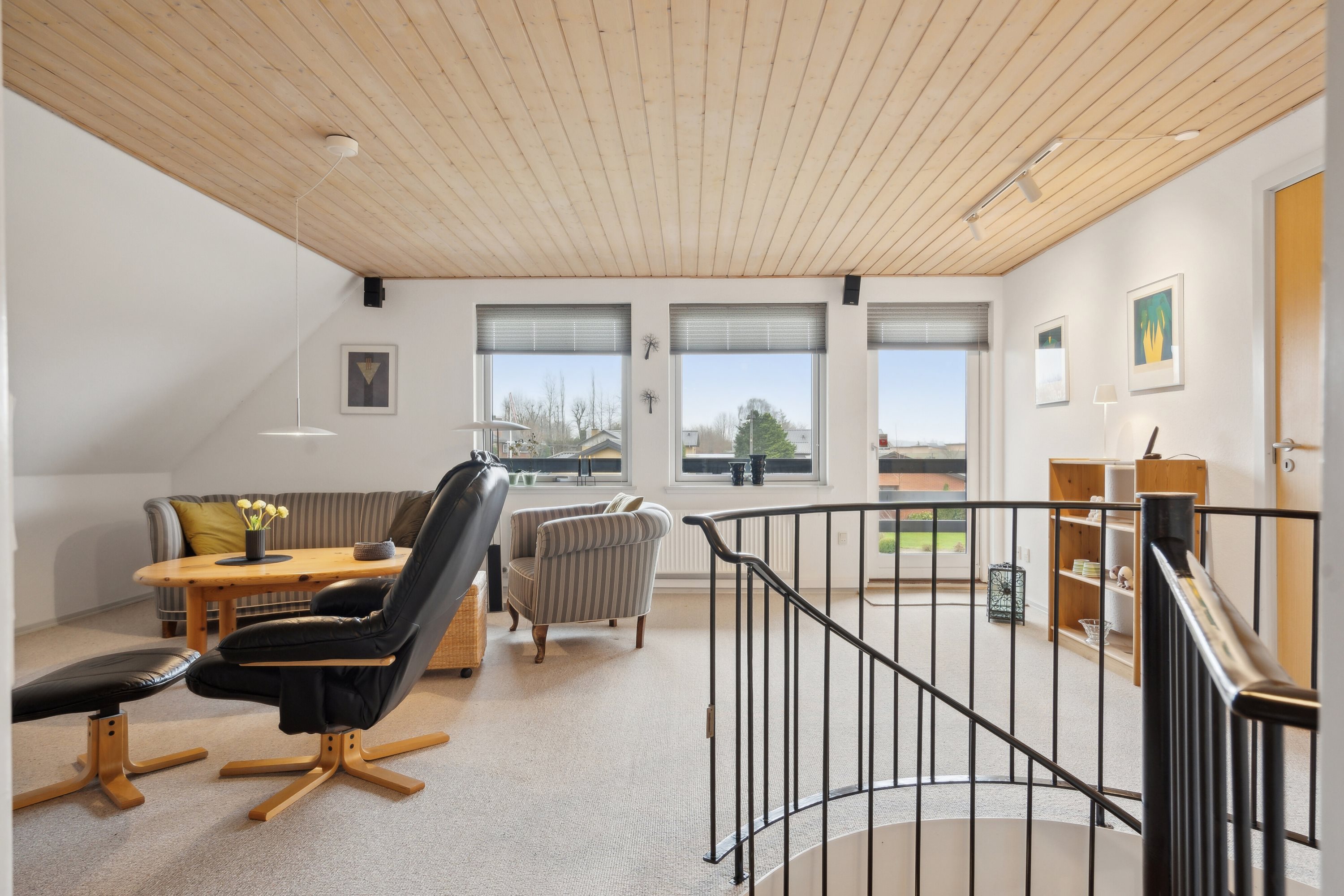 Fremhævet stue billede i fuldskærmstilstand. Billede af Aftensang 14, 6040 Egtved