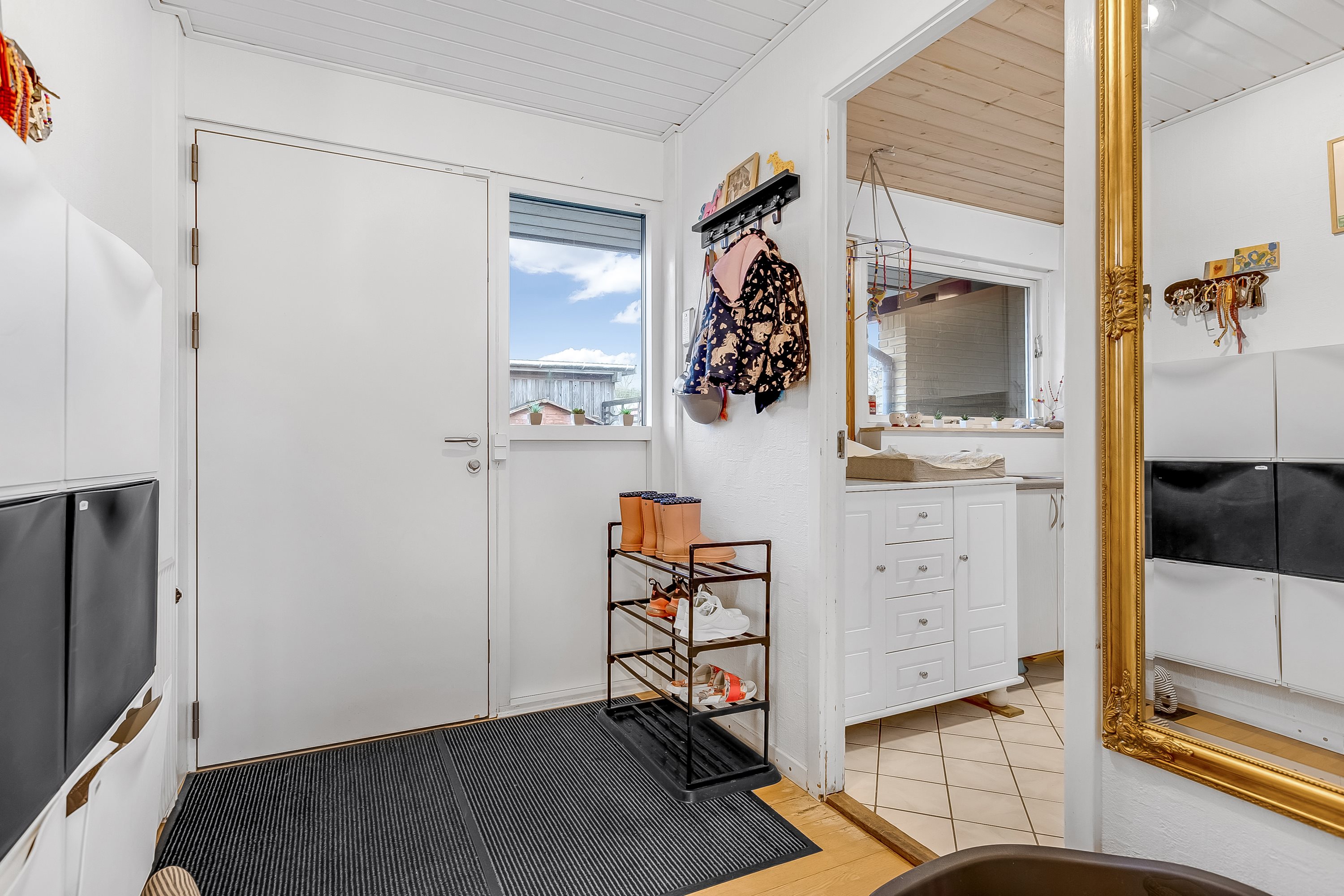 Miniaturebillede 1: entré. Billede af Torvet 9, Ubby, 4490 Jerslev Sjælland