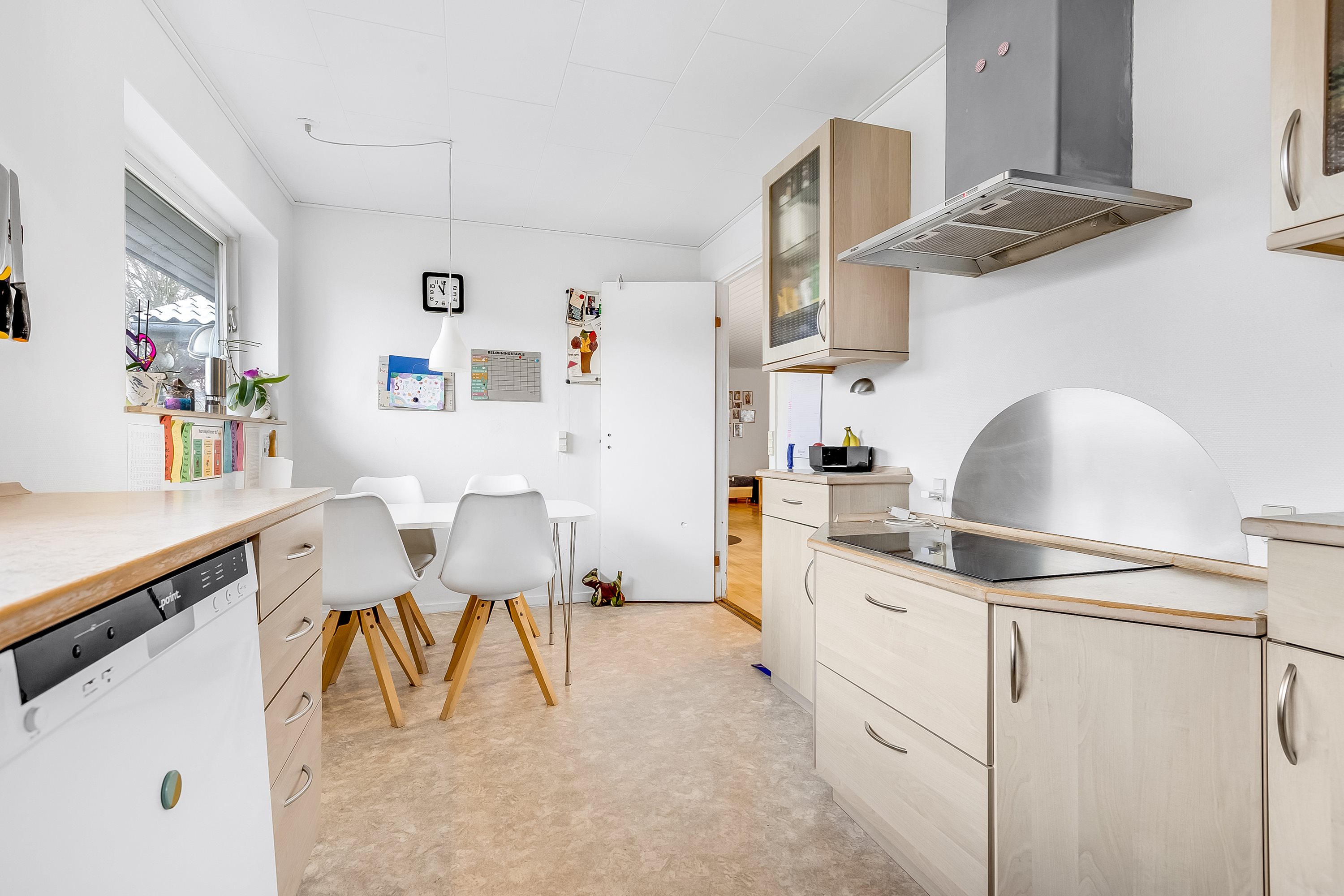 Fremhævet køkken billede i fuldskærmstilstand. Billede af Torvet 9, Ubby, 4490 Jerslev Sjælland