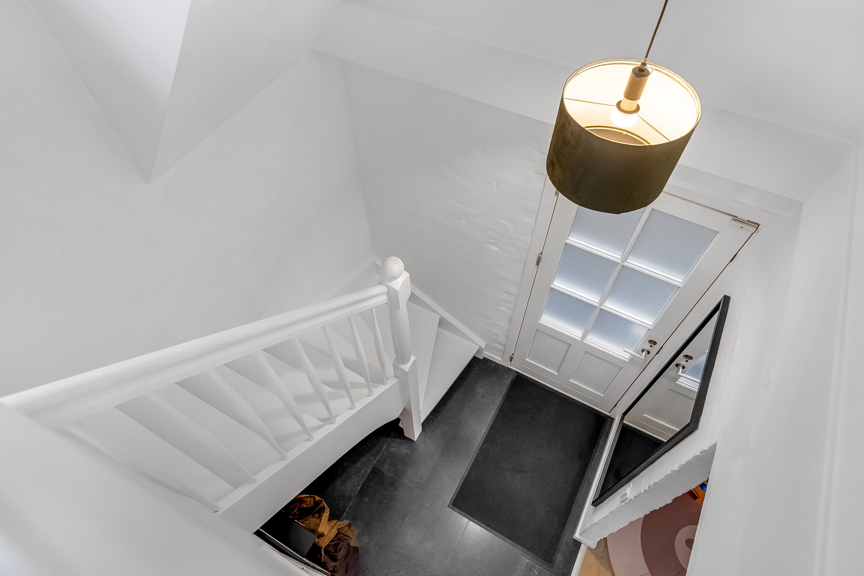 Fremhævet entré billede i fuldskærmstilstand. Billede af Rosenkildevej 34, 4200 Slagelse