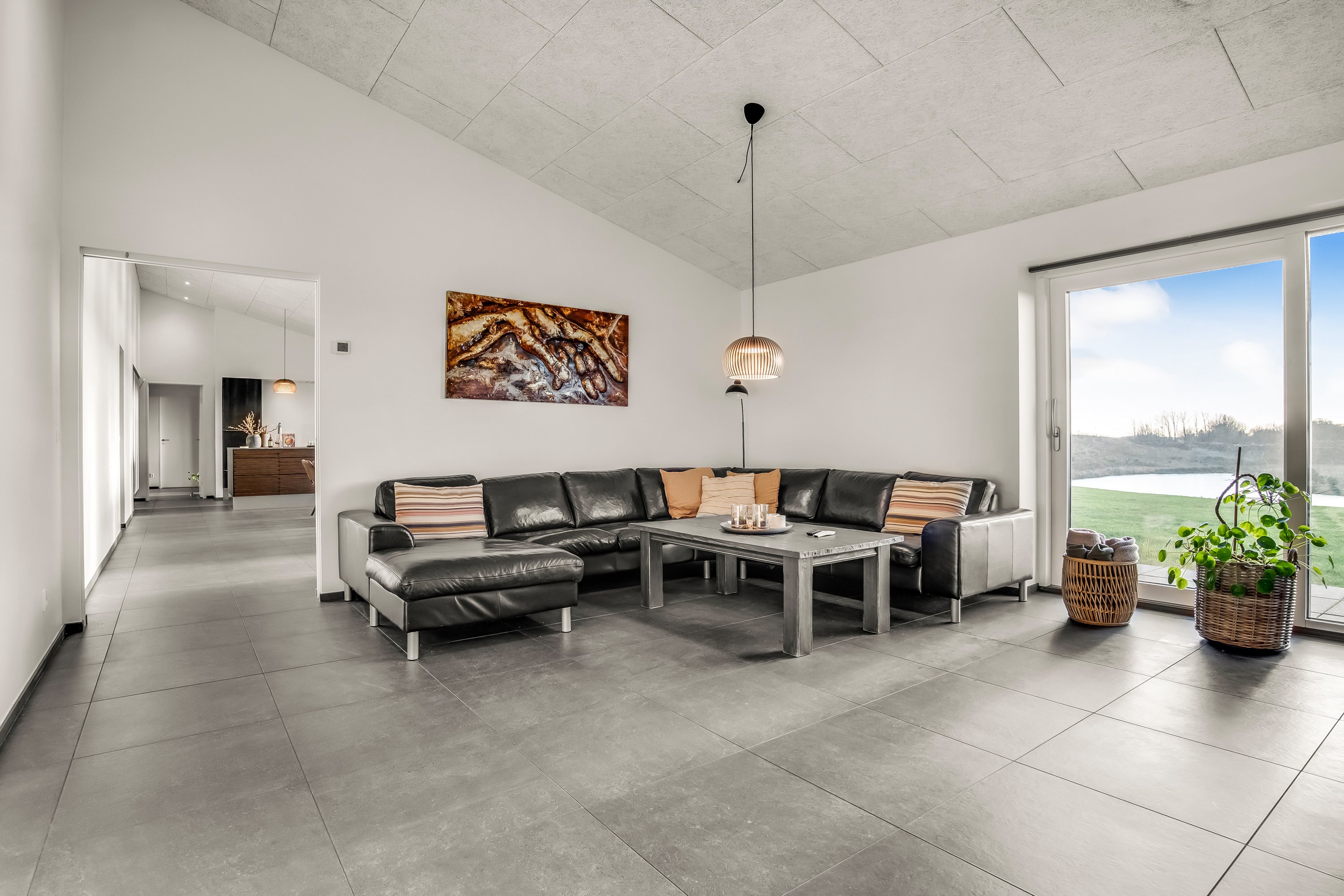 Fremhævet stue billede i fuldskærmstilstand. Billede af Nørlundvej 27, 7500 Holstebro