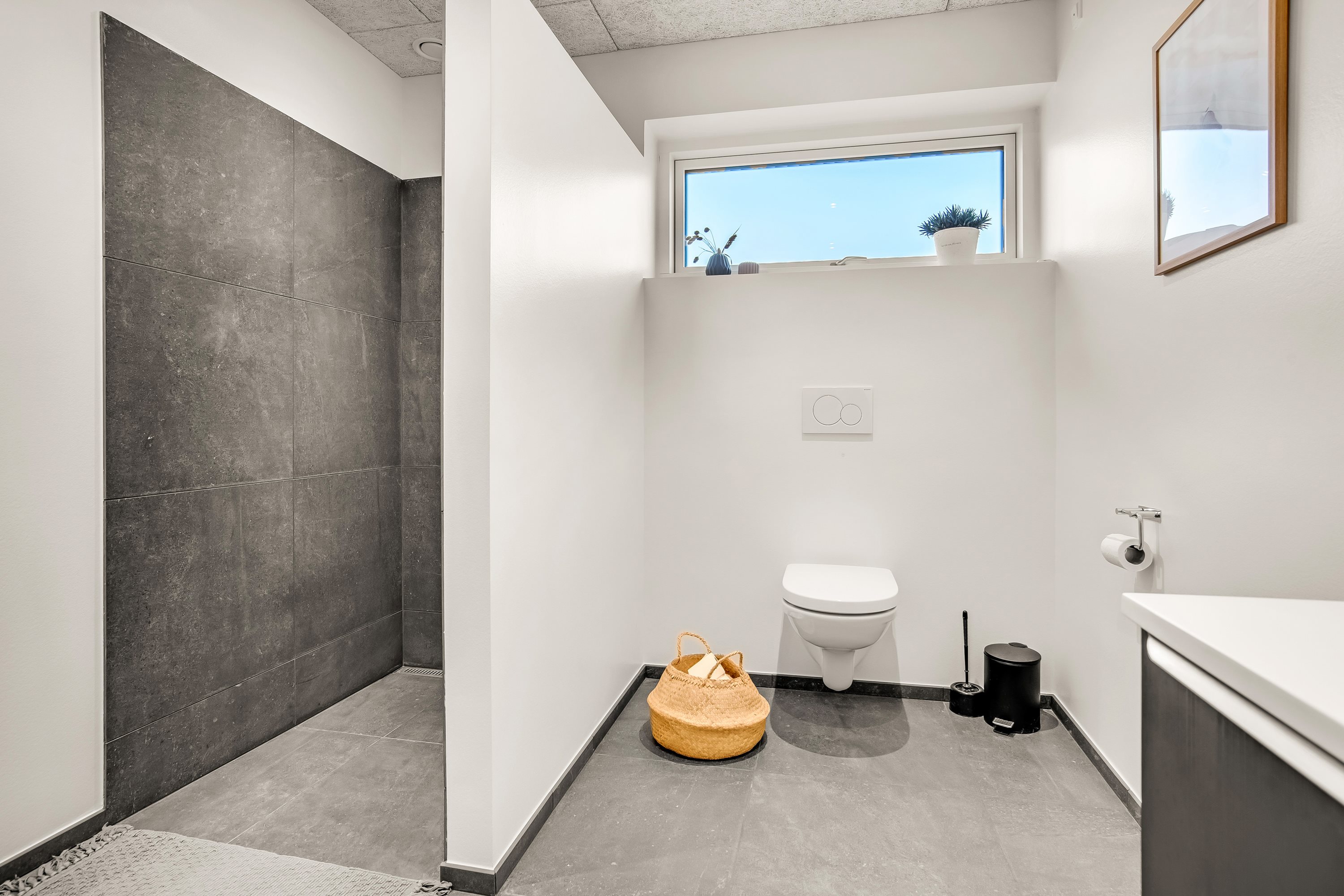 Fremhævet badeværelse billede i fuldskærmstilstand. Billede af Nørlundvej 27, 7500 Holstebro