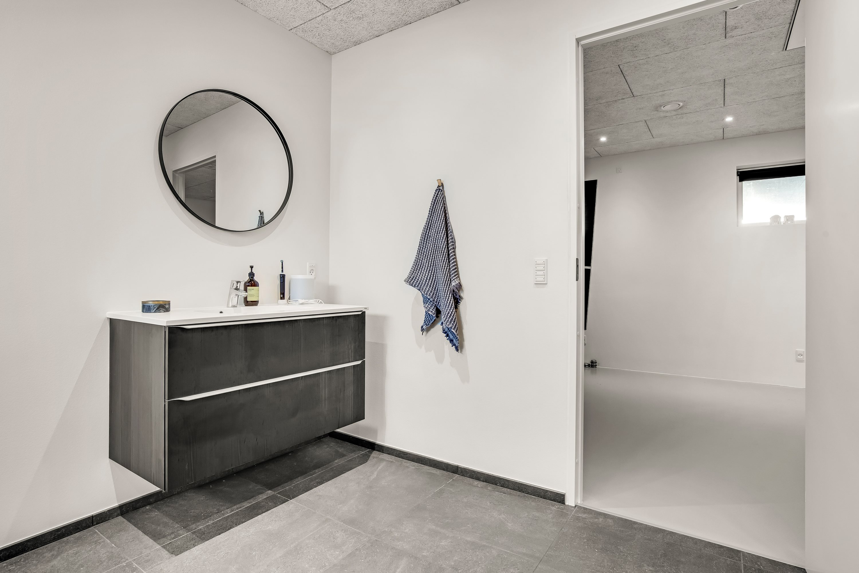 Fremhævet badeværelse billede i fuldskærmstilstand. Billede af Nørlundvej 27, 7500 Holstebro