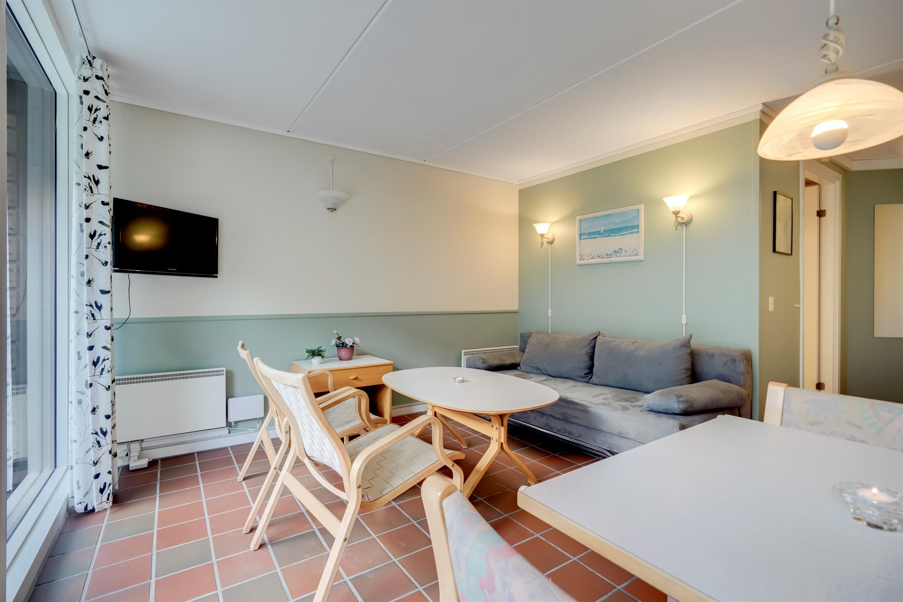 Fremhævet stue billede i fuldskærmstilstand. Billede af Golfvejen 2A, st.. 218., Fanø Bad, 6720 Fanø