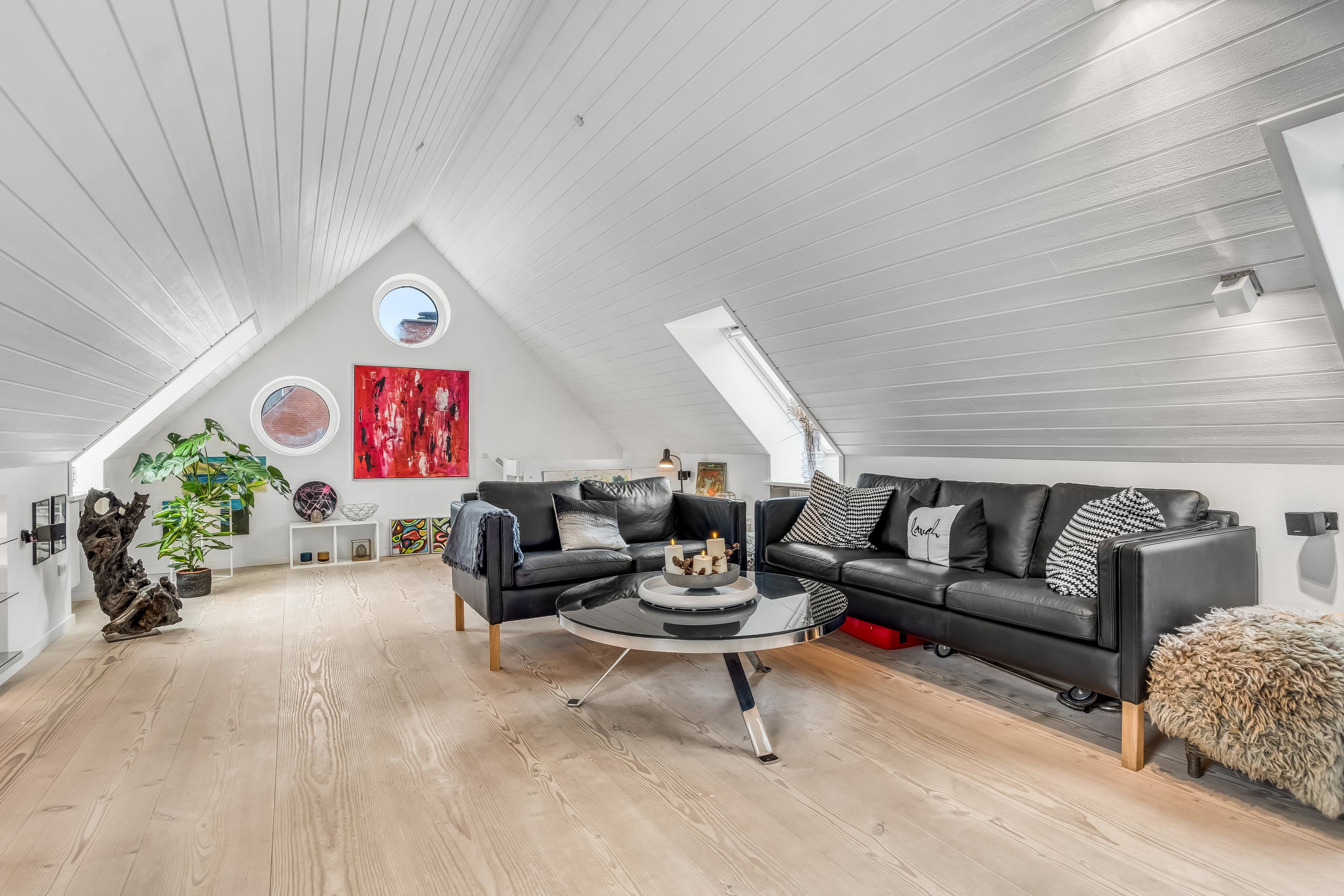 Fremhævet stue billede i fuldskærmstilstand. Billede af Skjernvej 112A, 7500 Holstebro