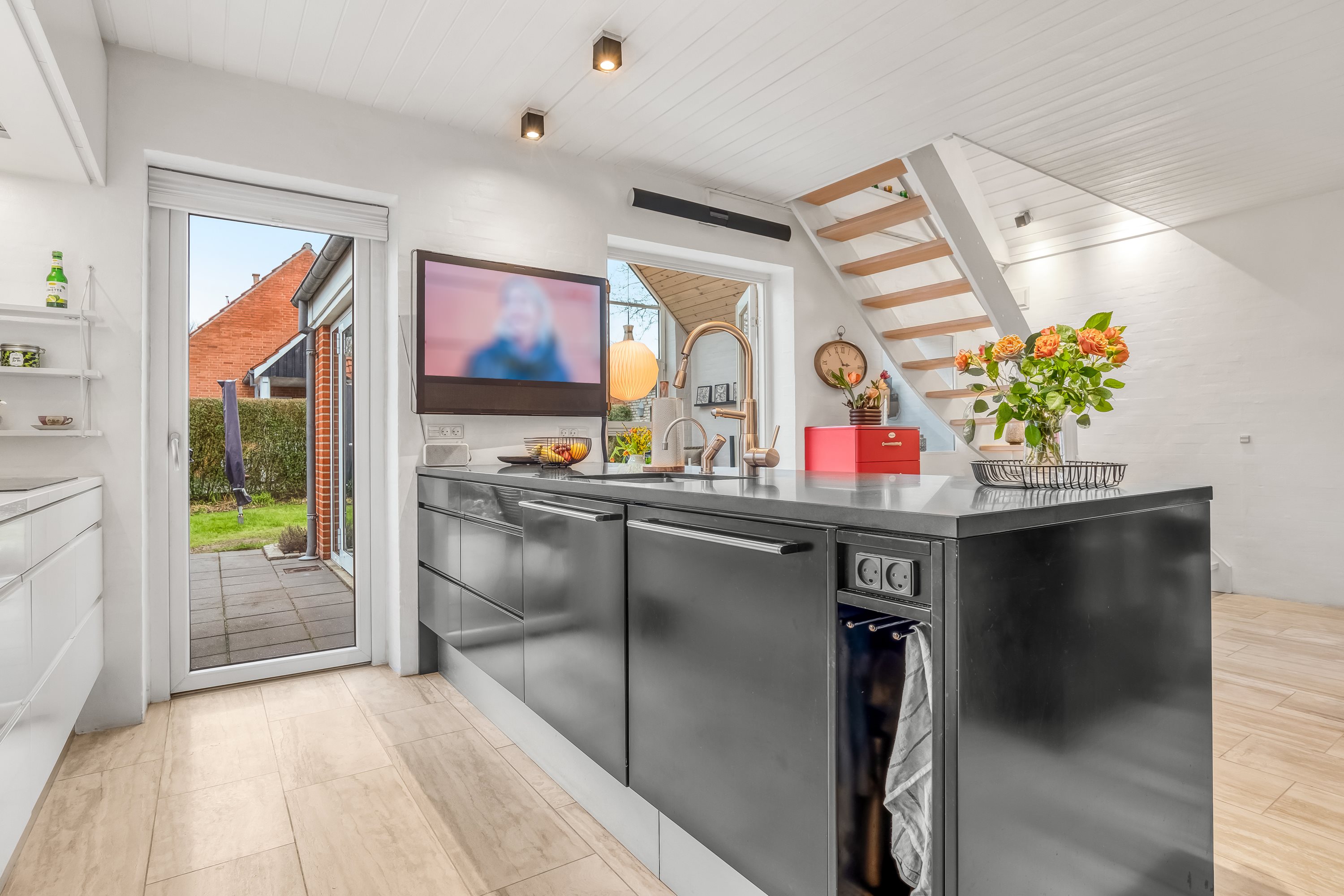 Fremhævet køkken alrum billede i fuldskærmstilstand. Billede af Skjernvej 112A, 7500 Holstebro