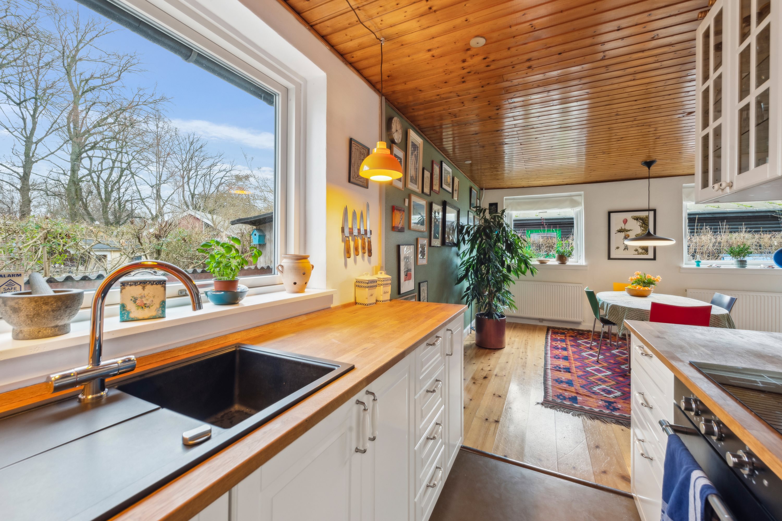 Fremhævet køkken billede i fuldskærmstilstand. Billede af Hf. Rosenvang 18, 2700 Brønshøj