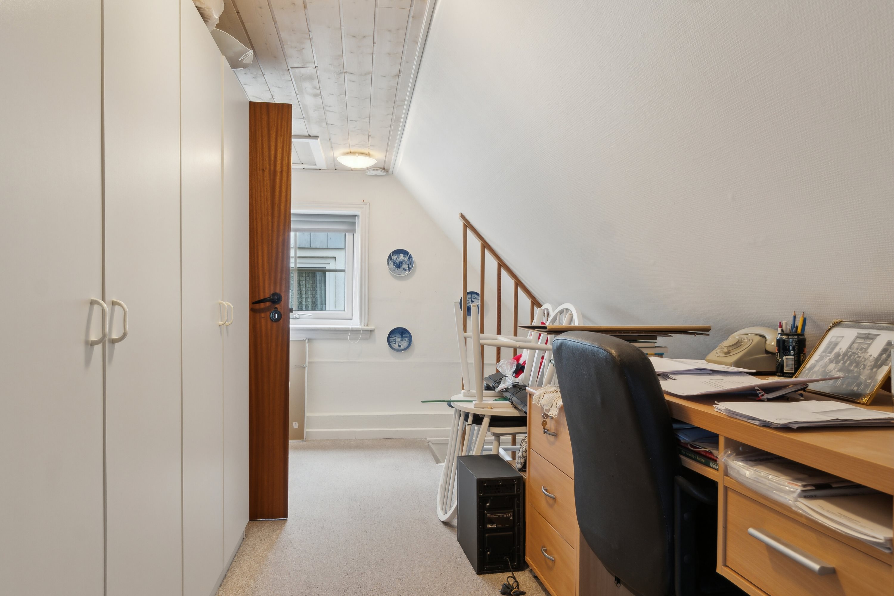 Fremhævet arbejdsværelse billede i fuldskærmstilstand. Billede af Hovedgaden 111, 7752 Snedsted