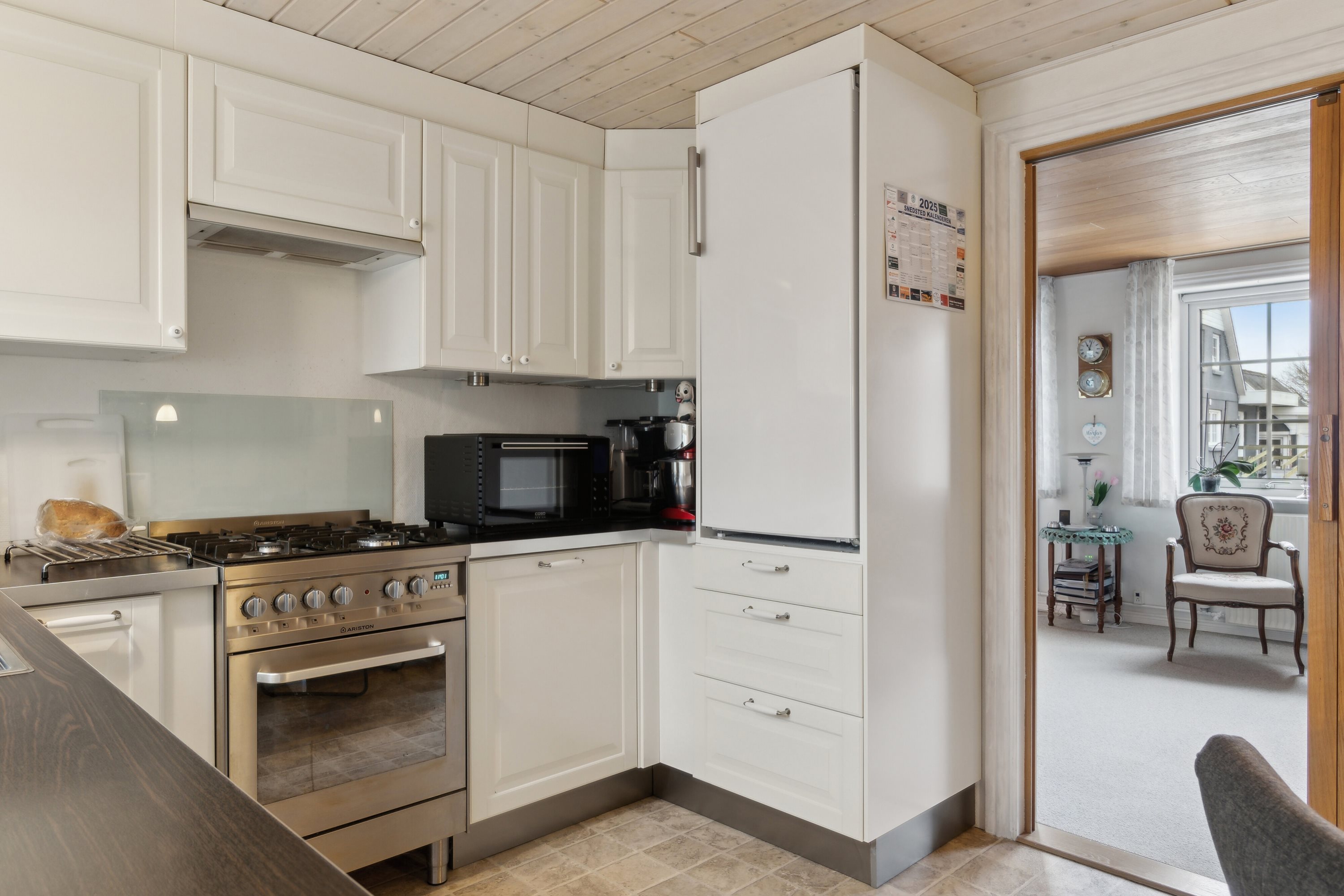 Fremhævet køkken billede i fuldskærmstilstand. Billede af Hovedgaden 111, 7752 Snedsted