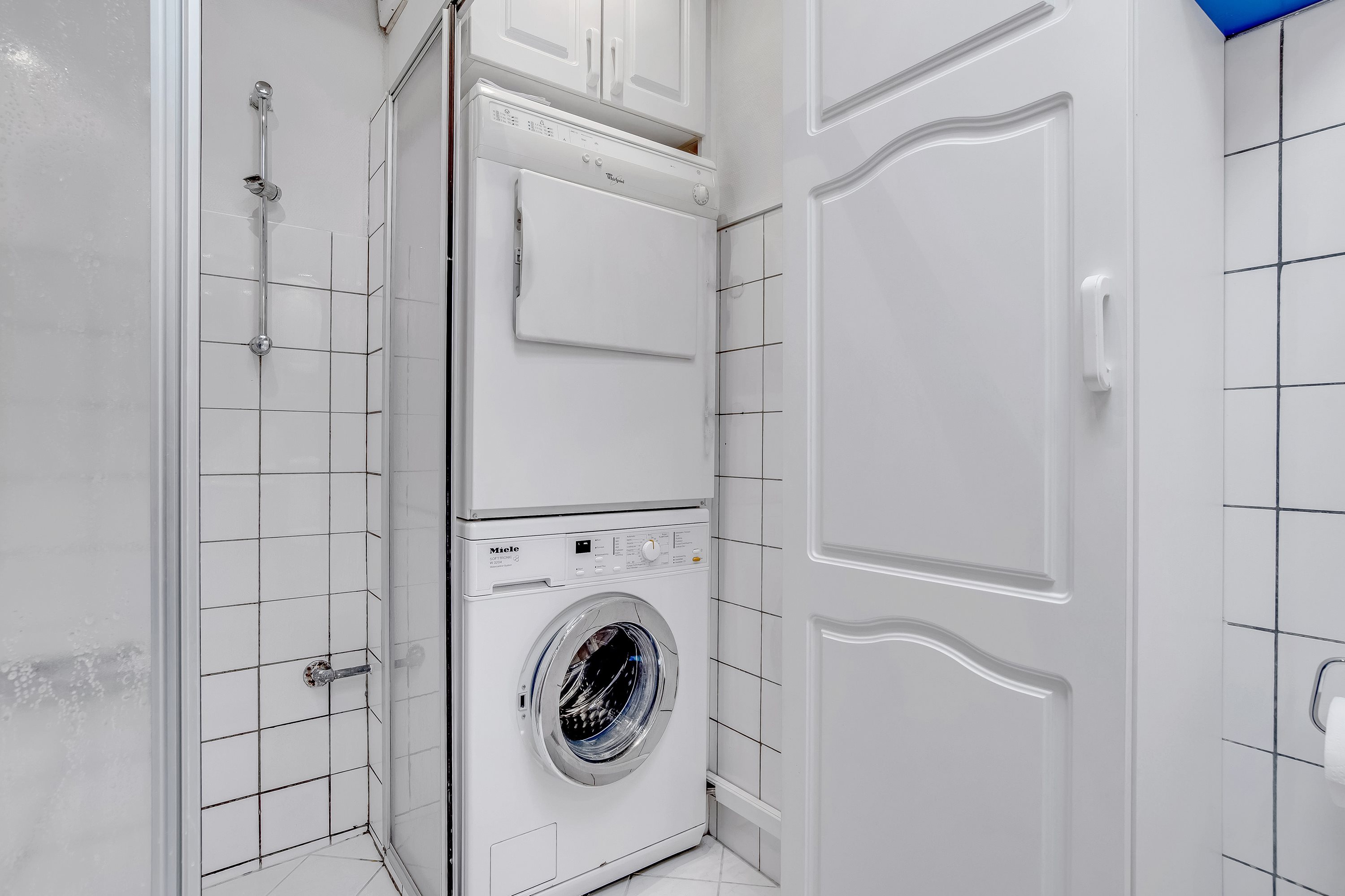 Fremhævet badeværelse billede i fuldskærmstilstand. Billede af Pile Alle 98, 7500 Holstebro