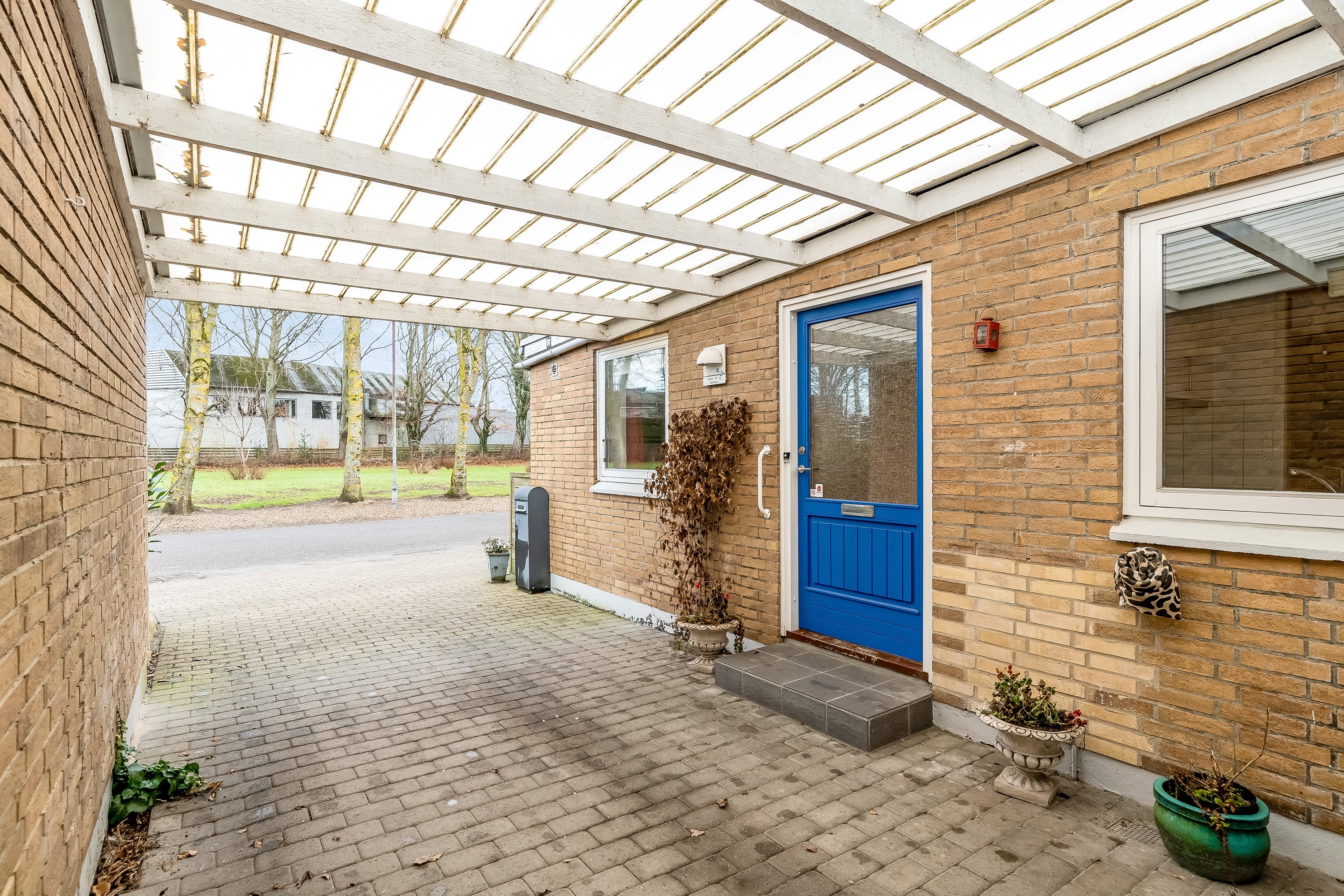 Fremhævet indkørsel billede i fuldskærmstilstand. Billede af Pile Alle 98, 7500 Holstebro