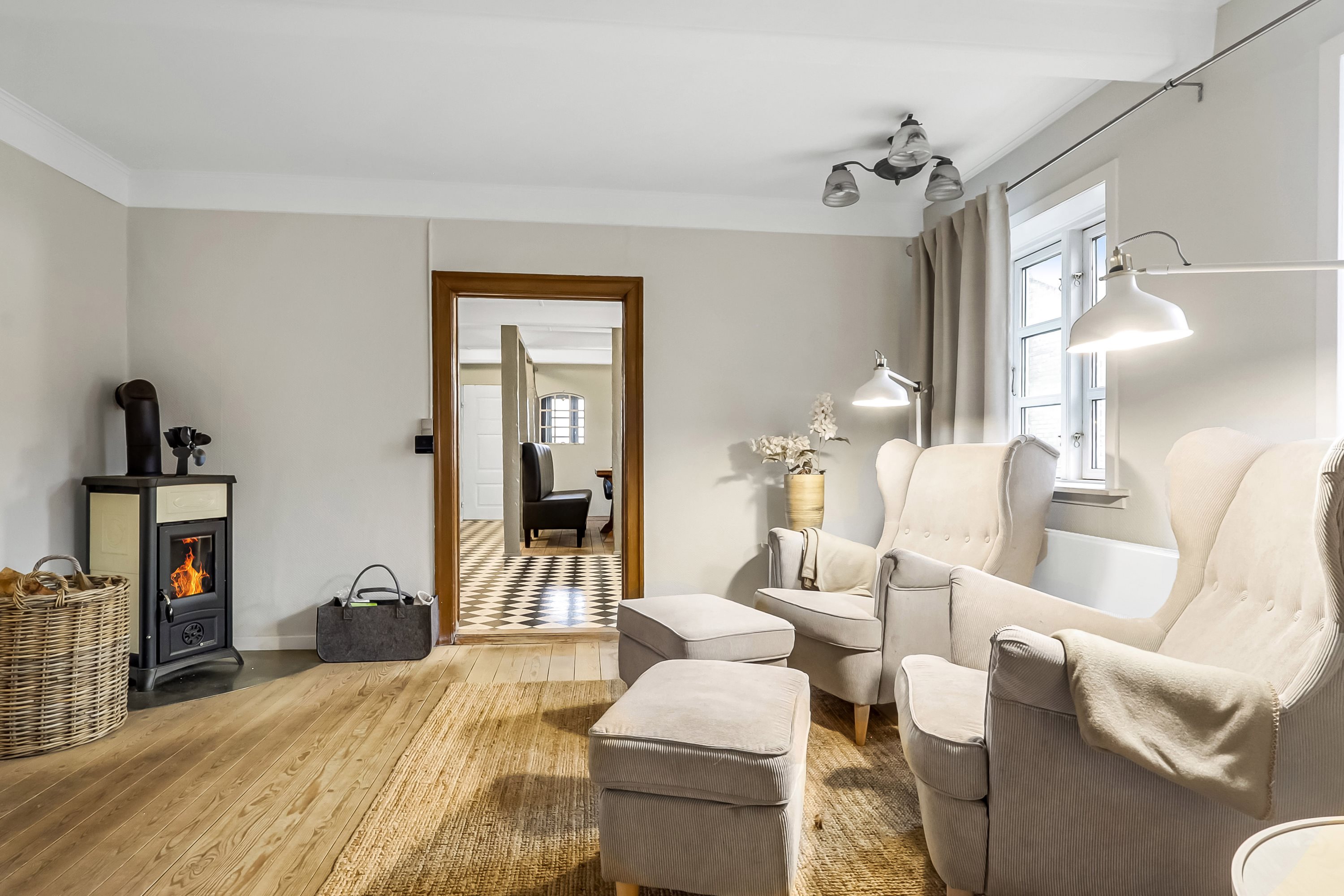 Fremhævet stue billede i fuldskærmstilstand. Billede af Klavsebøllevej 18, Klavsebølle, 5953 Tranekær