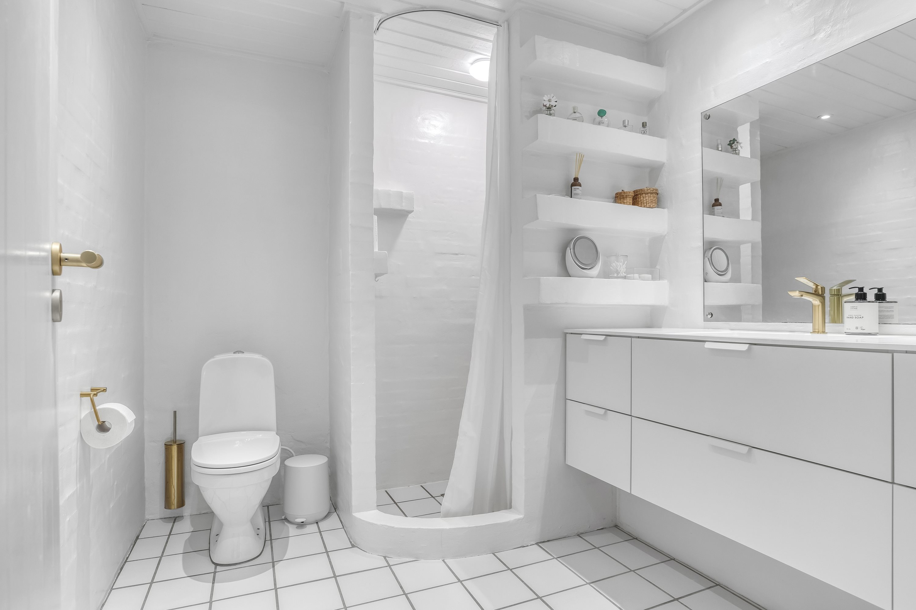 Fremhævet badeværelse billede i fuldskærmstilstand. Billede af Wagnersvej 48, 7500 Holstebro