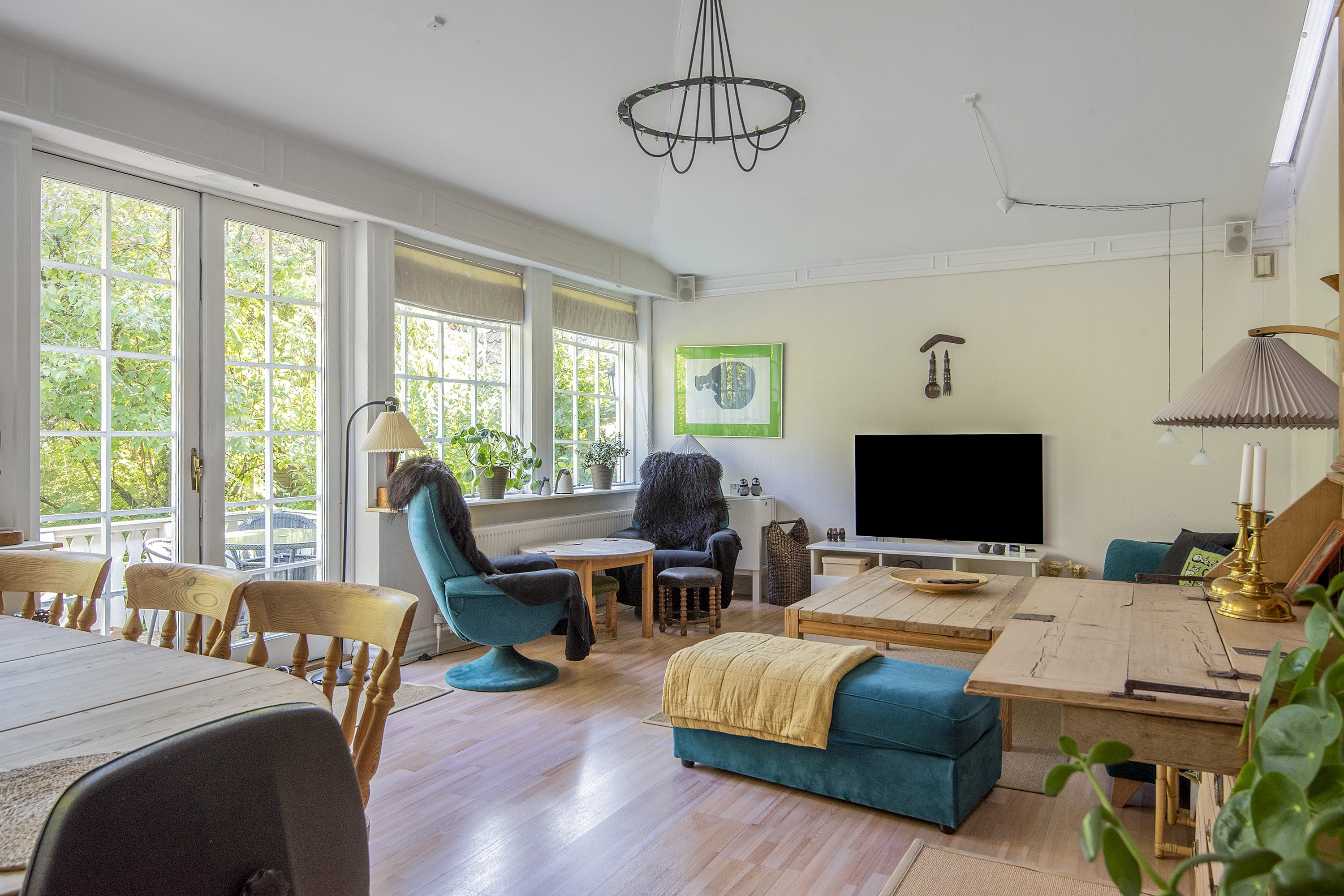 Fremhævet stue billede i fuldskærmstilstand. Billede af Odensevej 1, Hjallese, 5260 Odense S