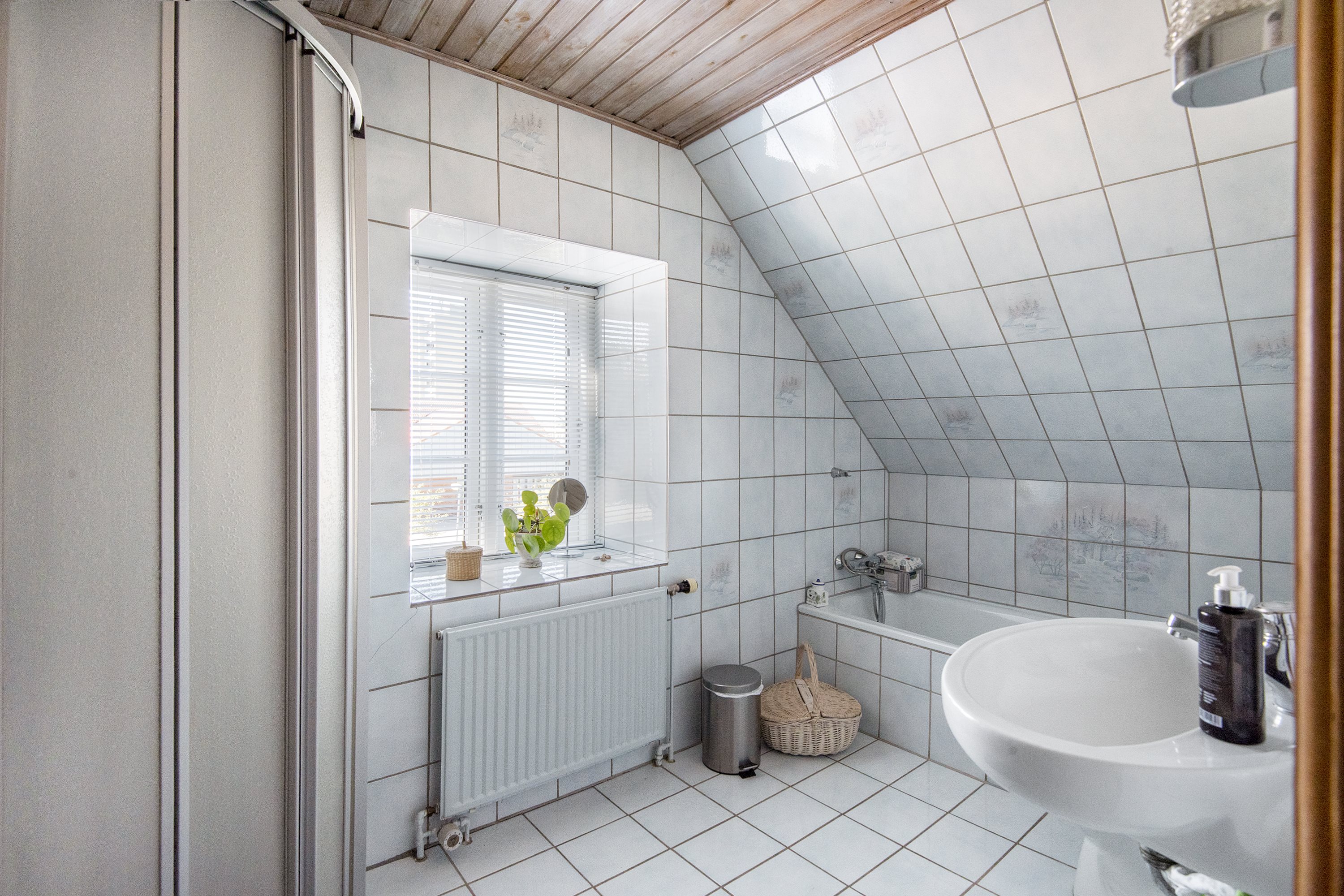 Fremhævet badeværelse billede i fuldskærmstilstand. Billede af Odensevej 1, Hjallese, 5260 Odense S