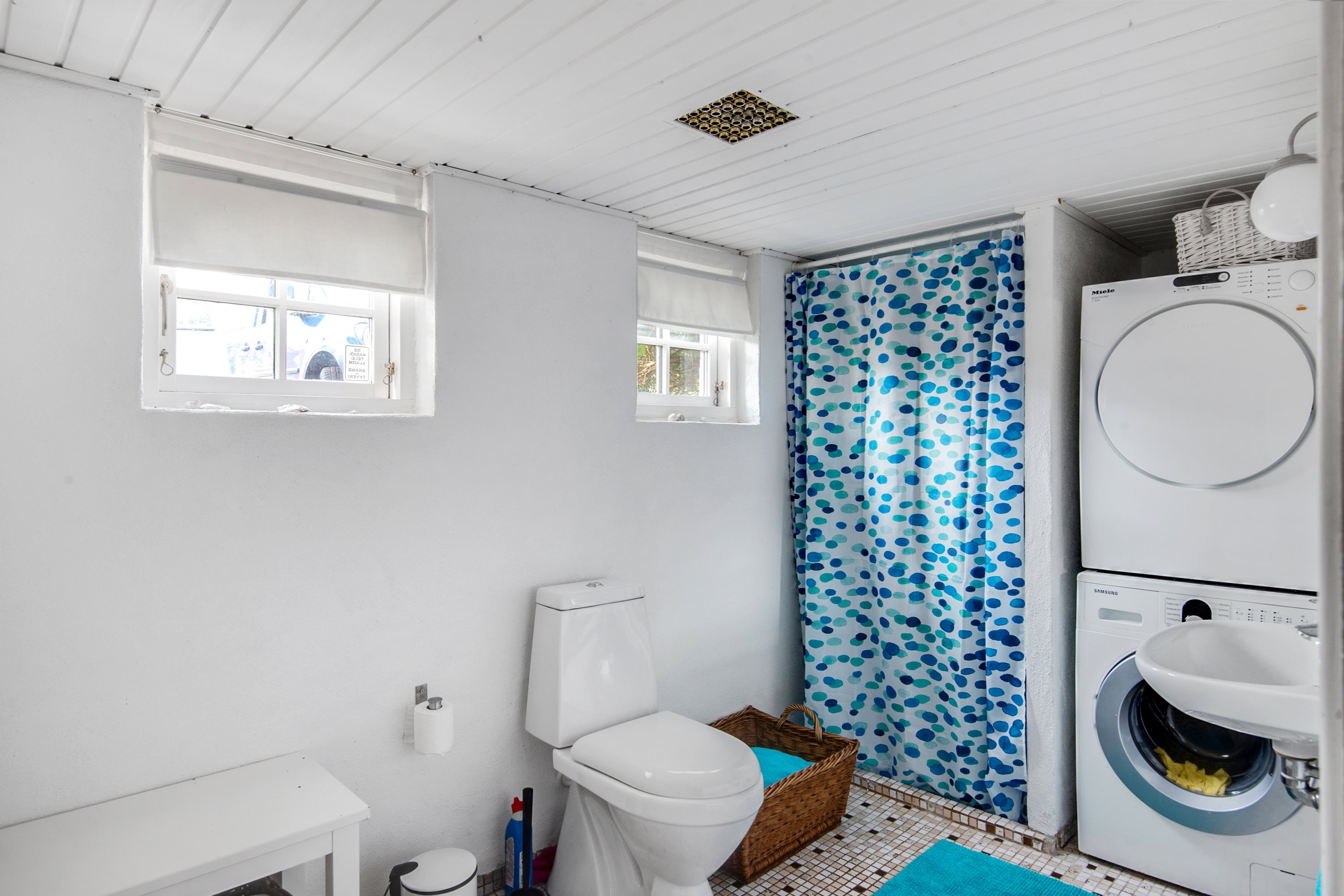 Fremhævet badeværelse billede i fuldskærmstilstand. Billede af Odensevej 1, Hjallese, 5260 Odense S