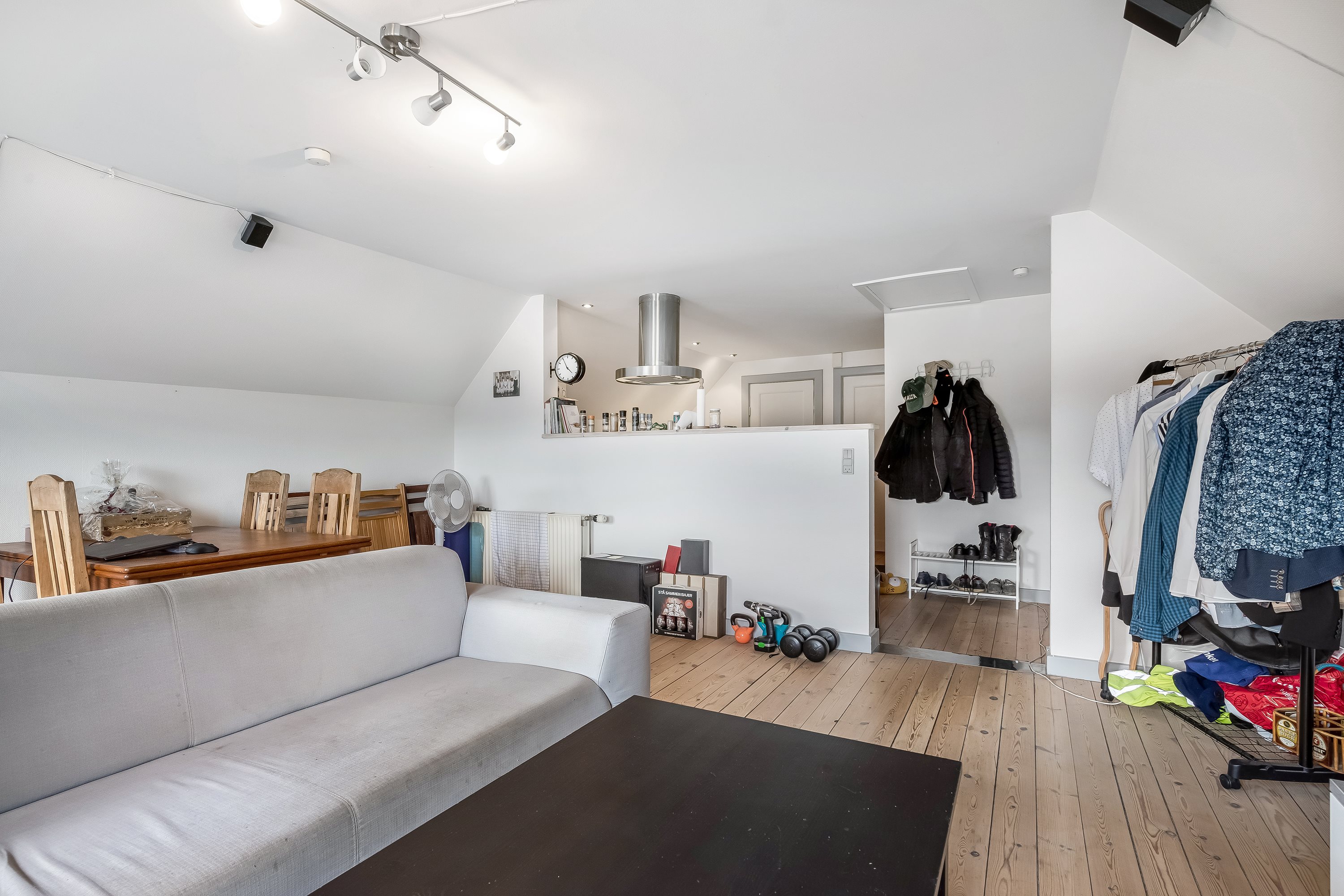 Fremhævet stue billede i fuldskærmstilstand. Billede af Langgade 48, 7550 Sørvad