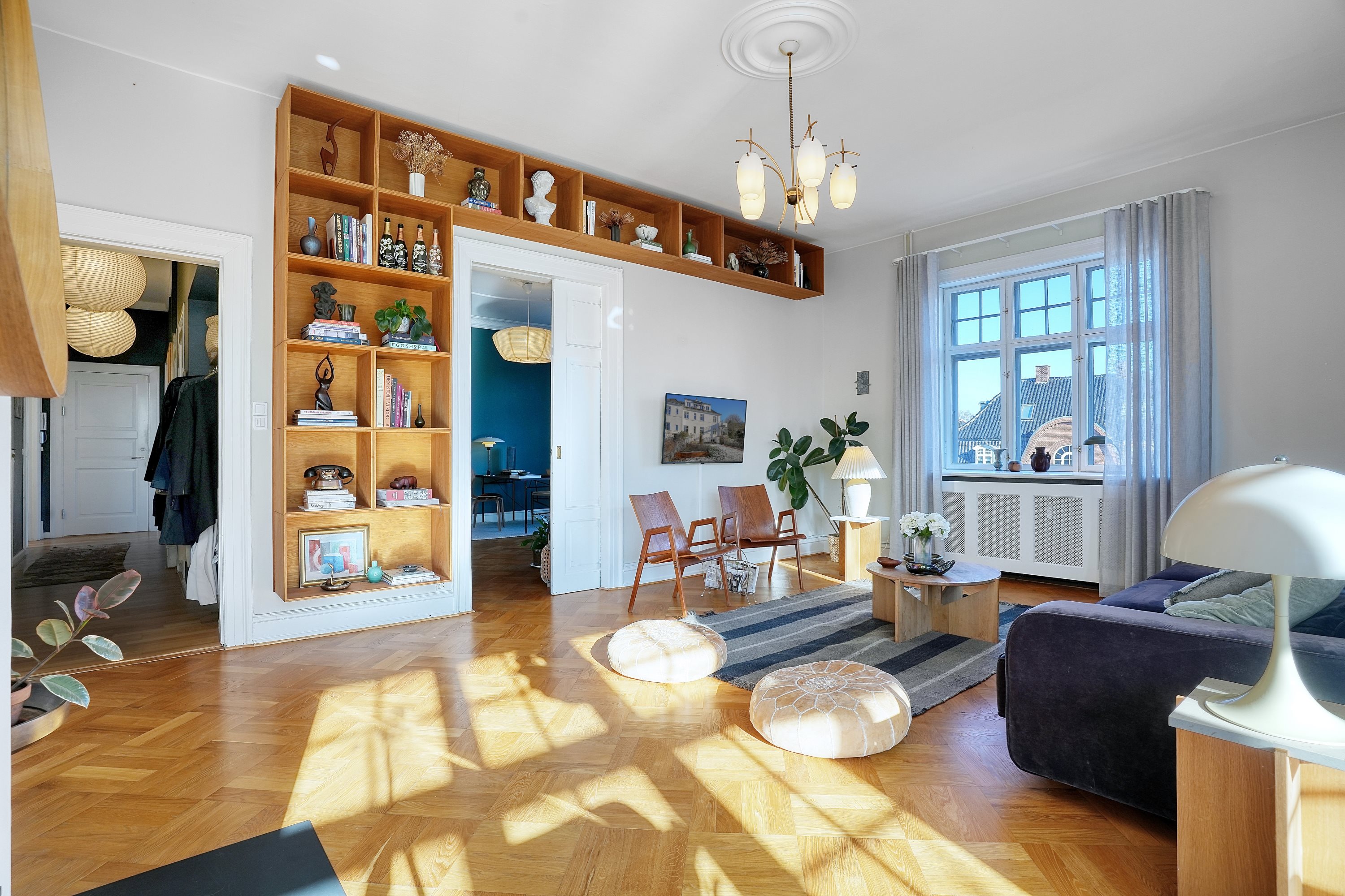 Fremhævet stue billede i fuldskærmstilstand. Billede af Svanemøllevej 13, 1., 2100 København Ø