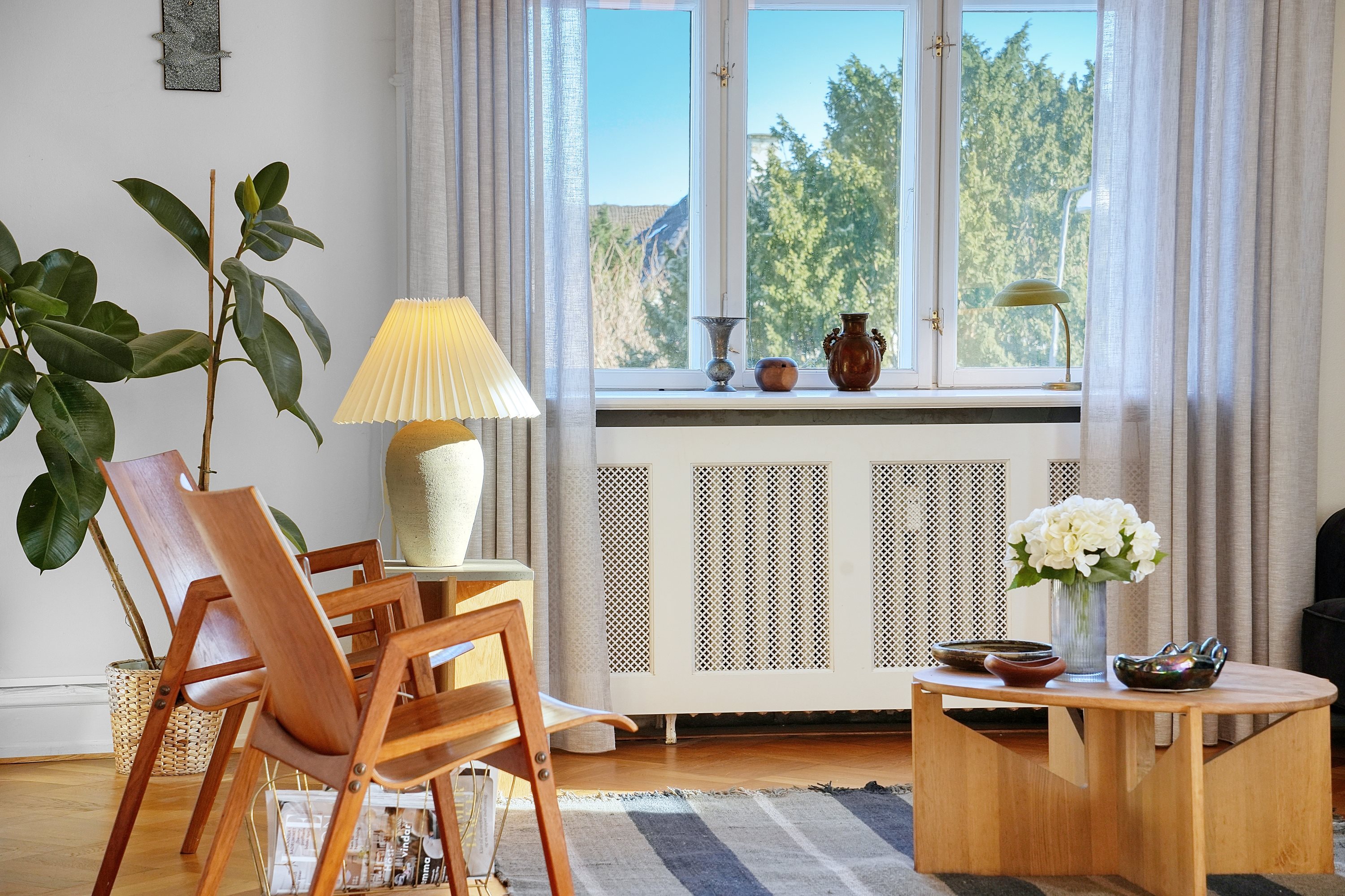 Fremhævet stue billede i fuldskærmstilstand. Billede af Svanemøllevej 13, 1., 2100 København Ø