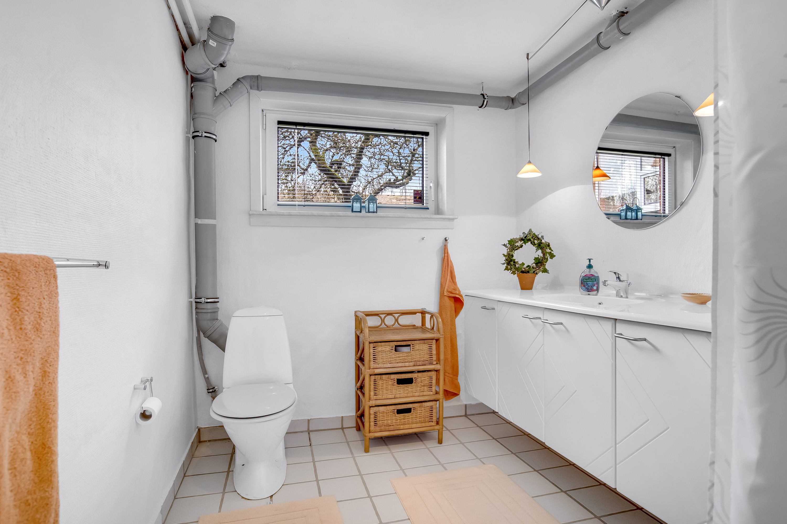 Fremhævet badeværelse billede i fuldskærmstilstand. Billede af Vesterled 23, 7500 Holstebro