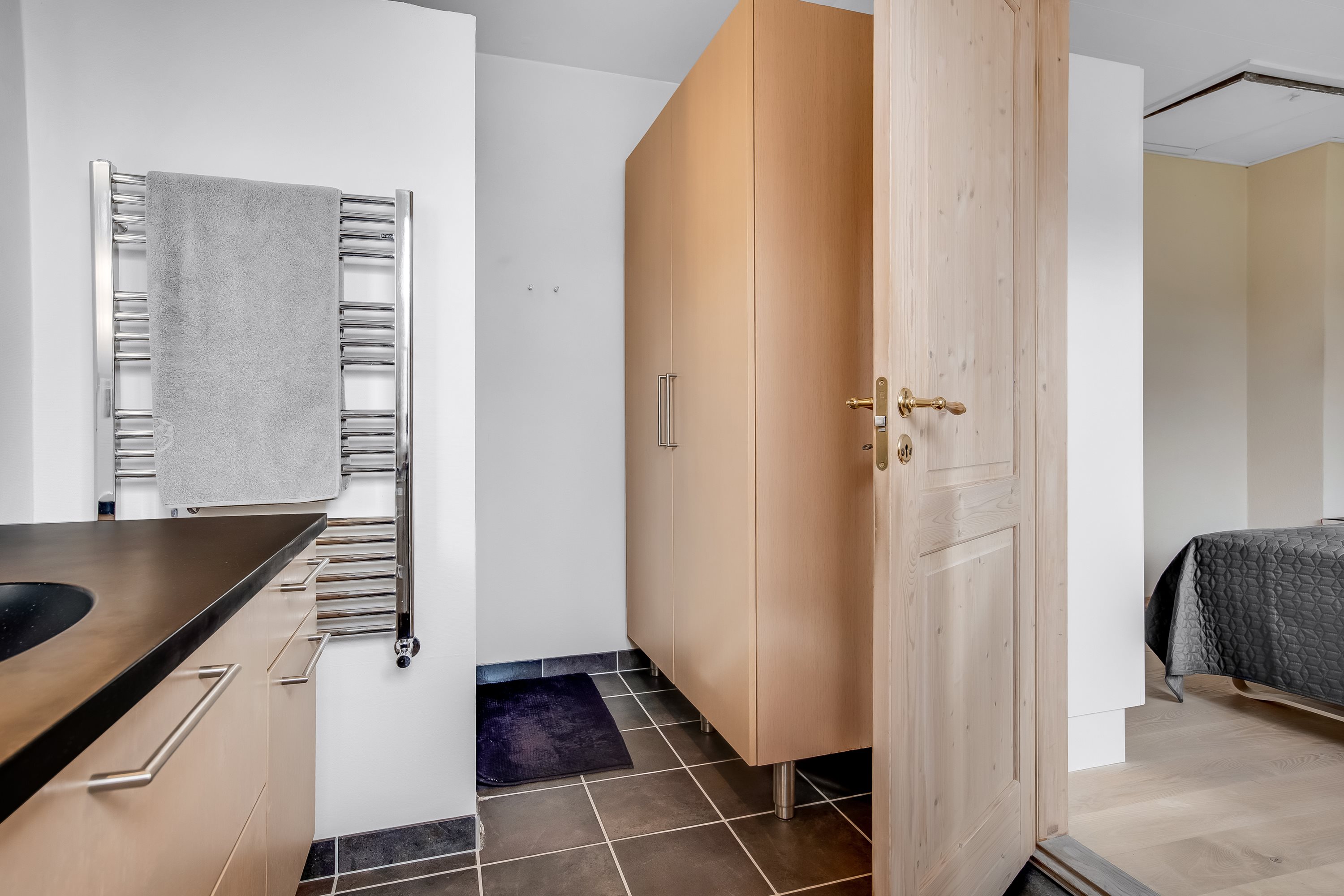 Fremhævet badeværelse billede i fuldskærmstilstand. Billede af Vesterled 23, 7500 Holstebro