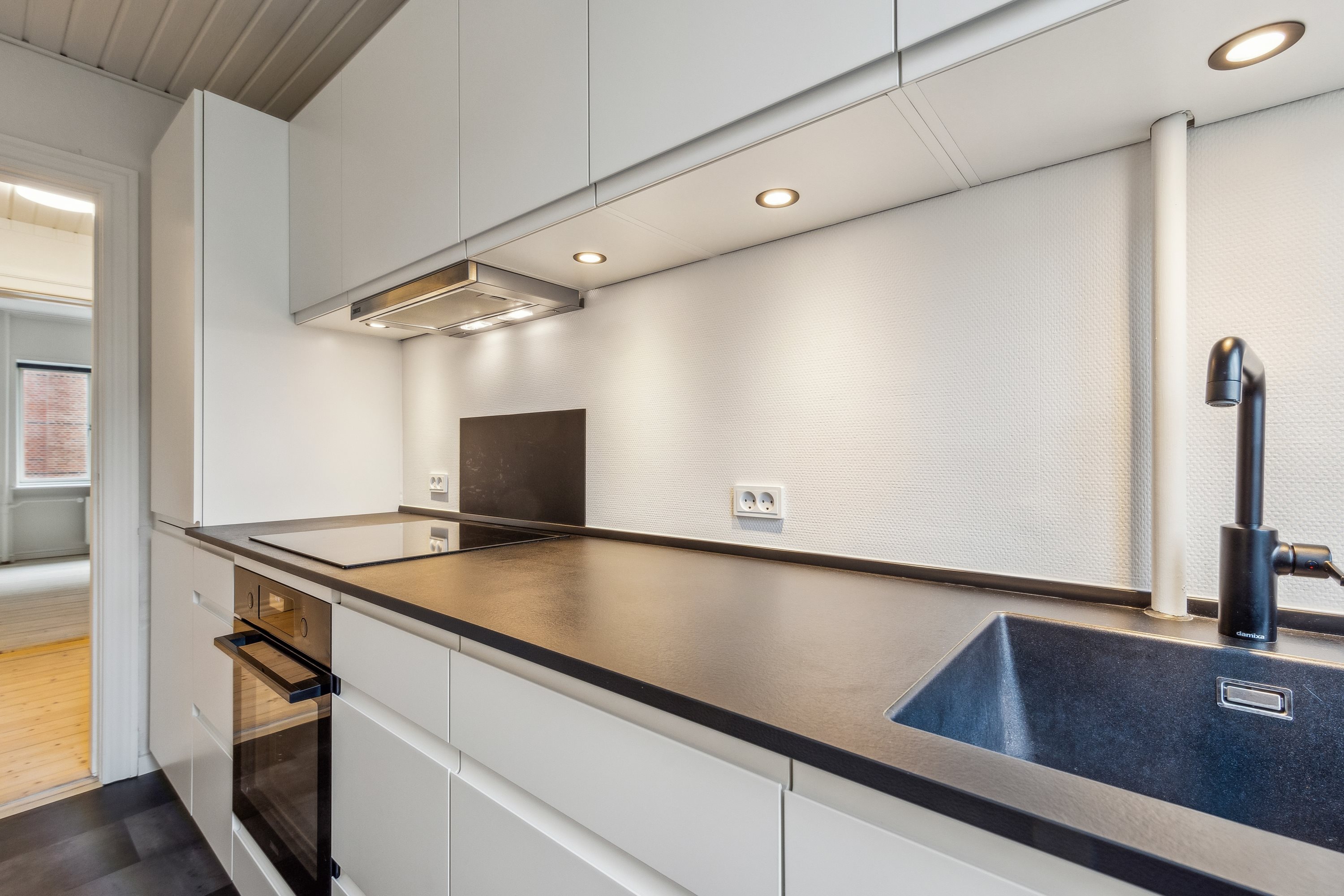 Fremhævet køkken billede i fuldskærmstilstand. Billede af Ryesgade 41, st.. tv., 9000 Aalborg