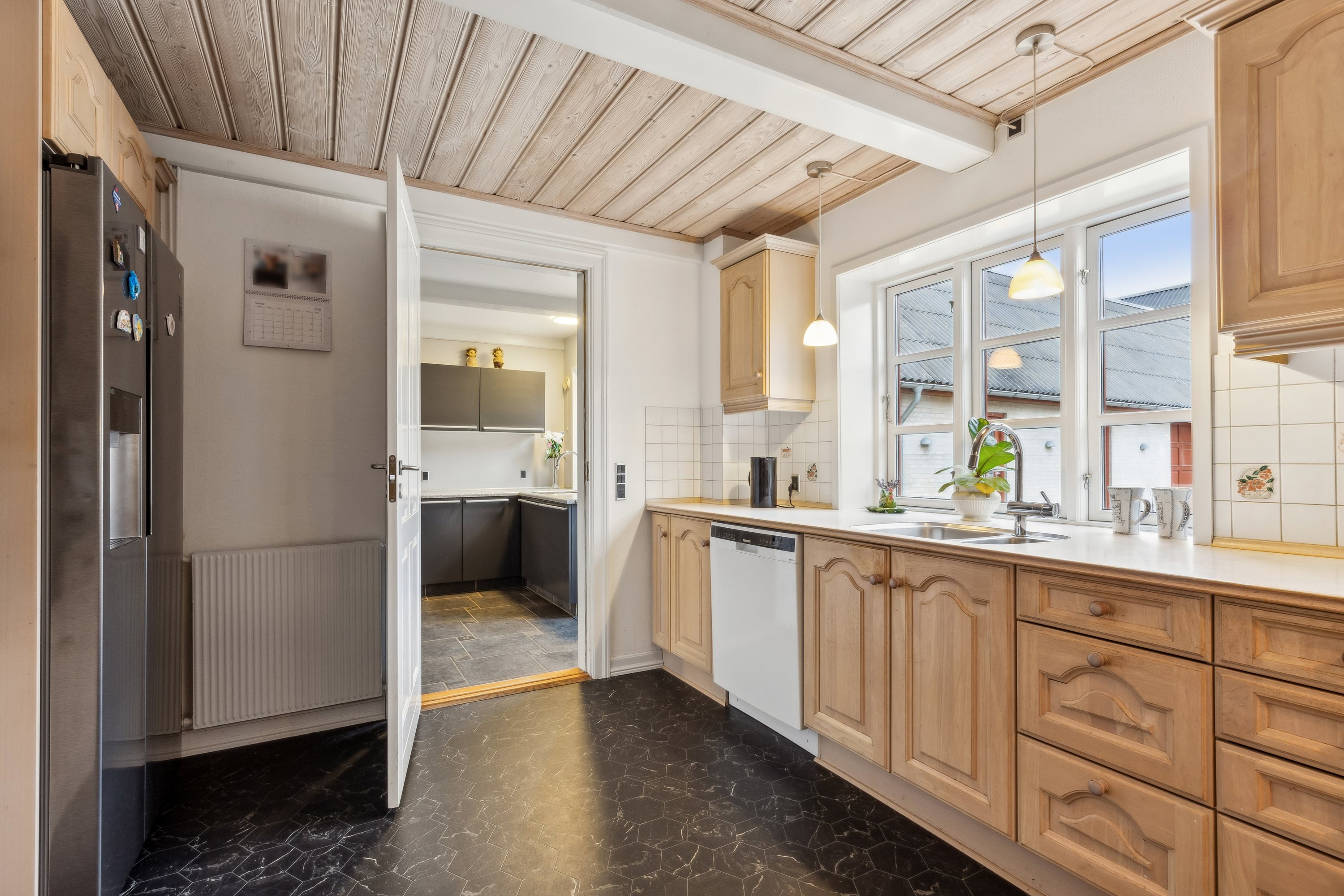 Fremhævet køkken billede i fuldskærmstilstand. Billede af Slagelsevej 50, 4270 Høng