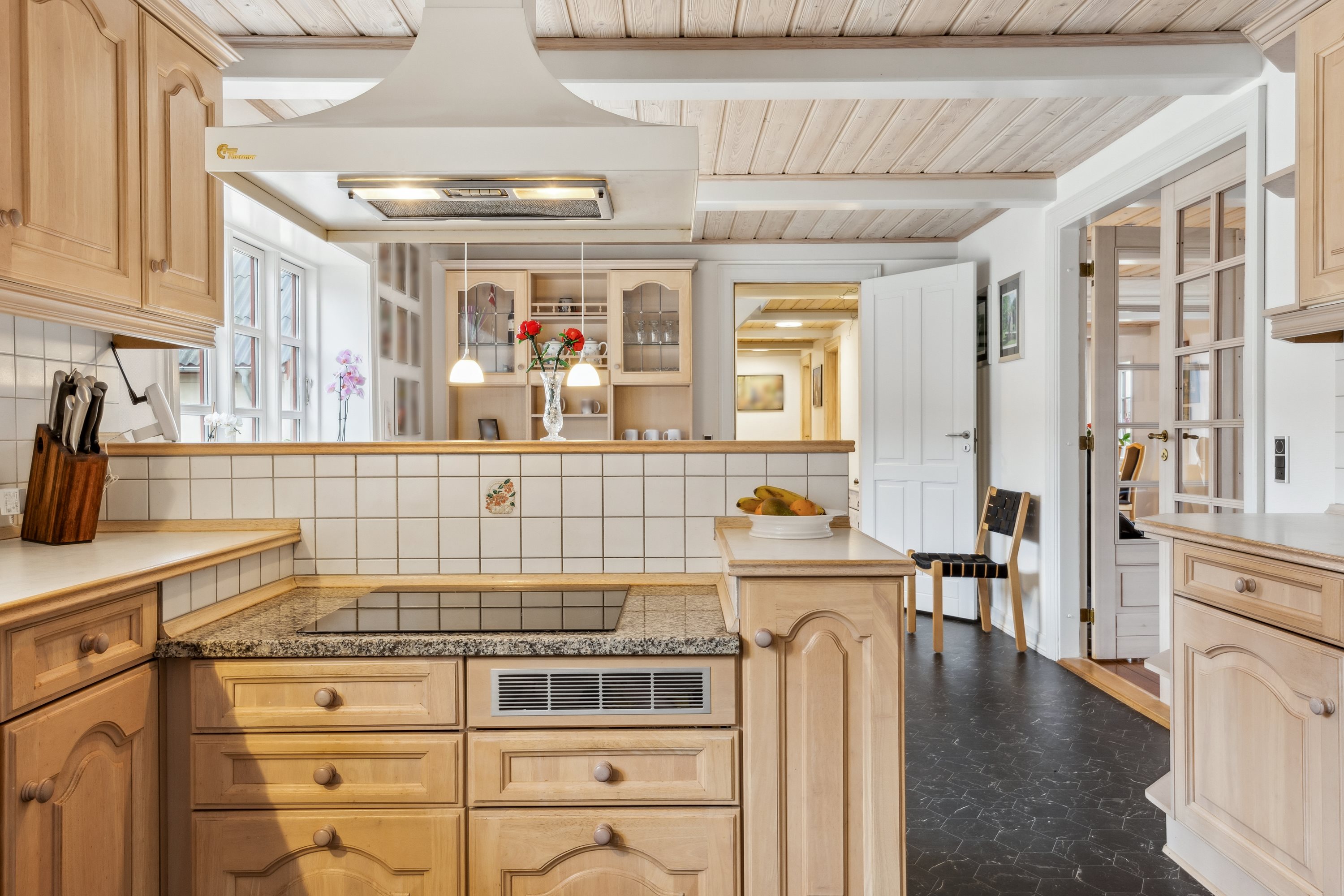 Fremhævet køkken billede i fuldskærmstilstand. Billede af Slagelsevej 50, 4270 Høng