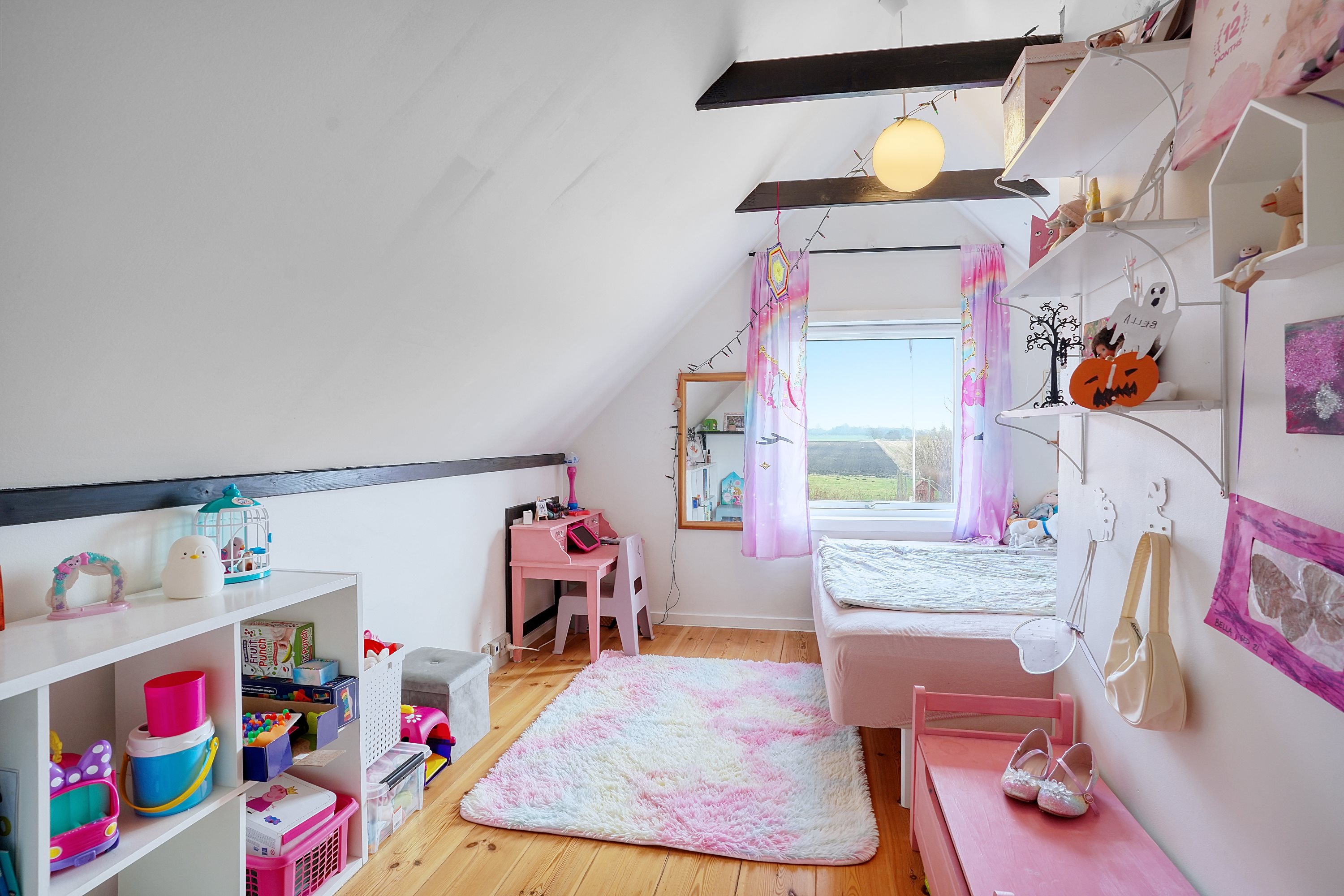 Fremhævet værelse billede i fuldskærmstilstand. Billede af Storgårdsvej 103, Dalby Huse, 3630 Jægerspris