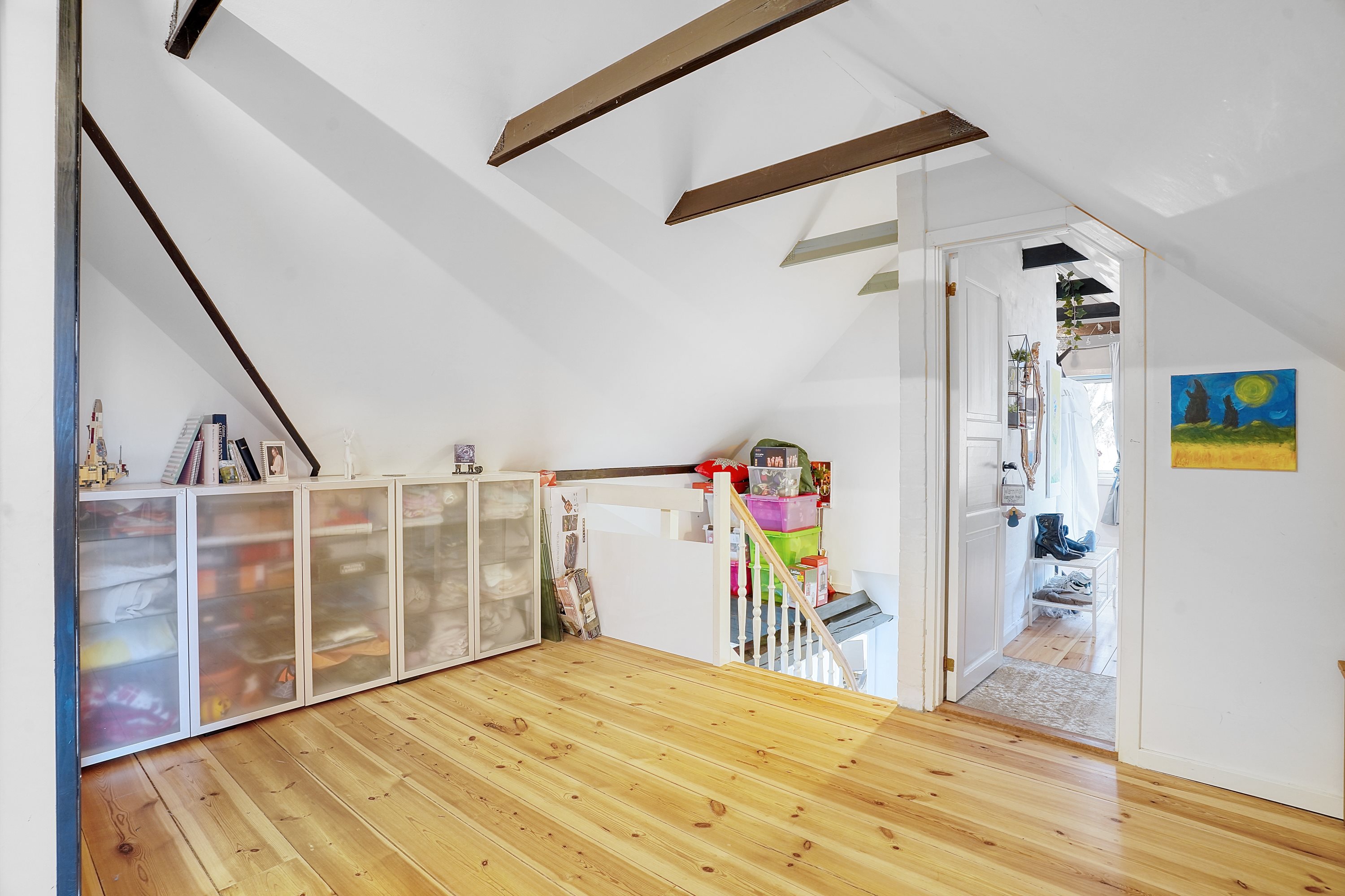 Fremhævet 1. sal billede i fuldskærmstilstand. Billede af Storgårdsvej 103, Dalby Huse, 3630 Jægerspris