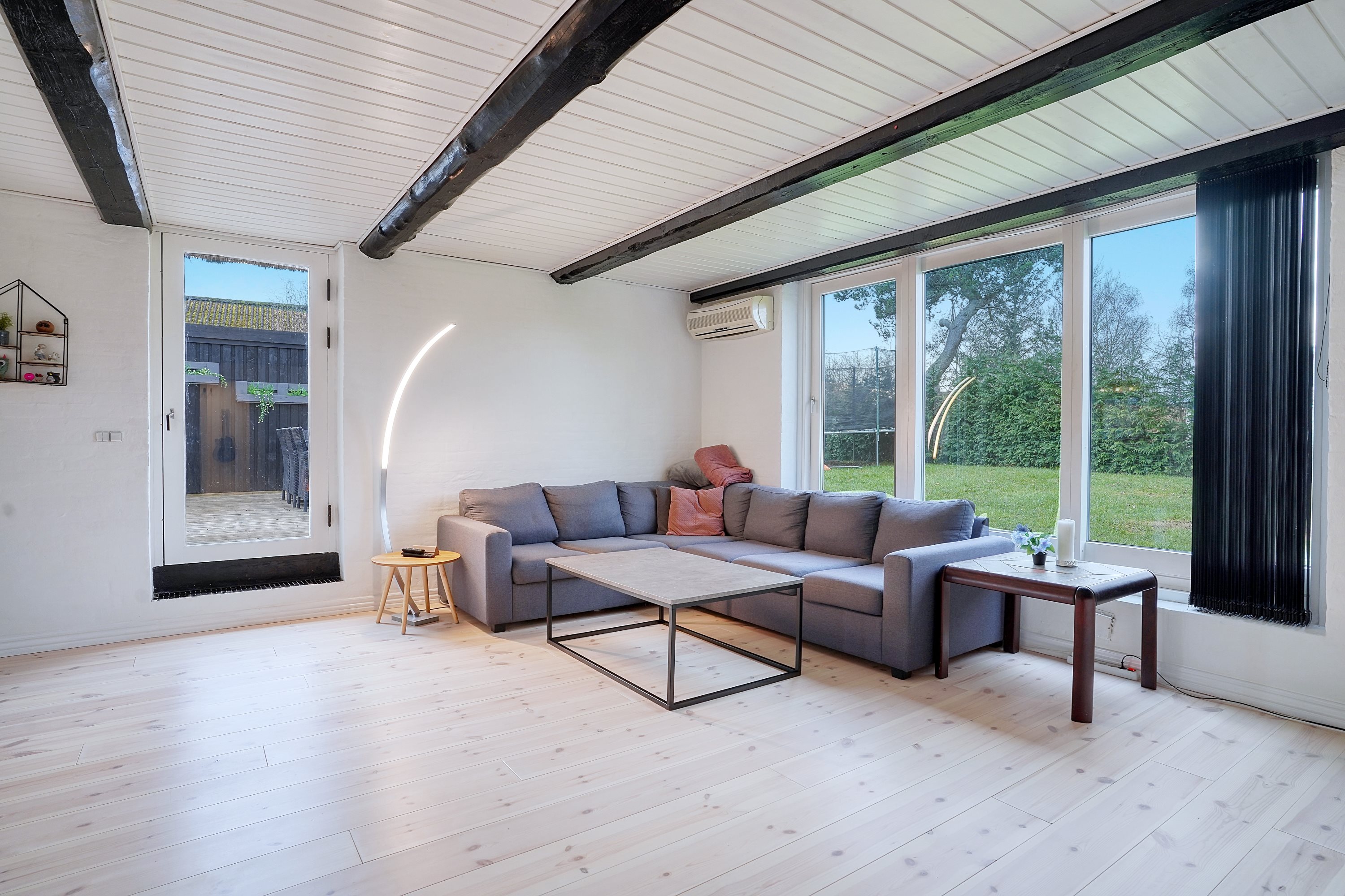 Fremhævet stue billede i fuldskærmstilstand. Billede af Storgårdsvej 103, Dalby Huse, 3630 Jægerspris