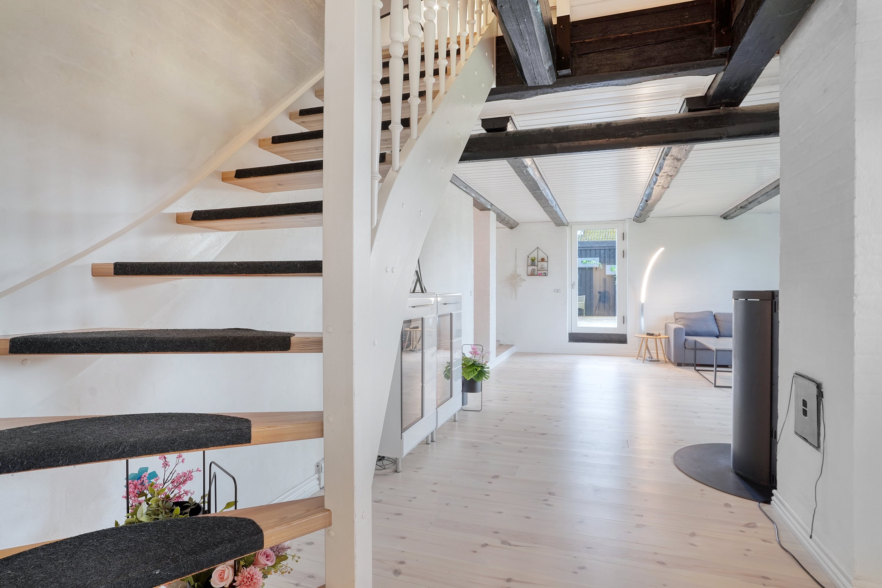 Fremhævet stue billede i fuldskærmstilstand. Billede af Storgårdsvej 103, Dalby Huse, 3630 Jægerspris