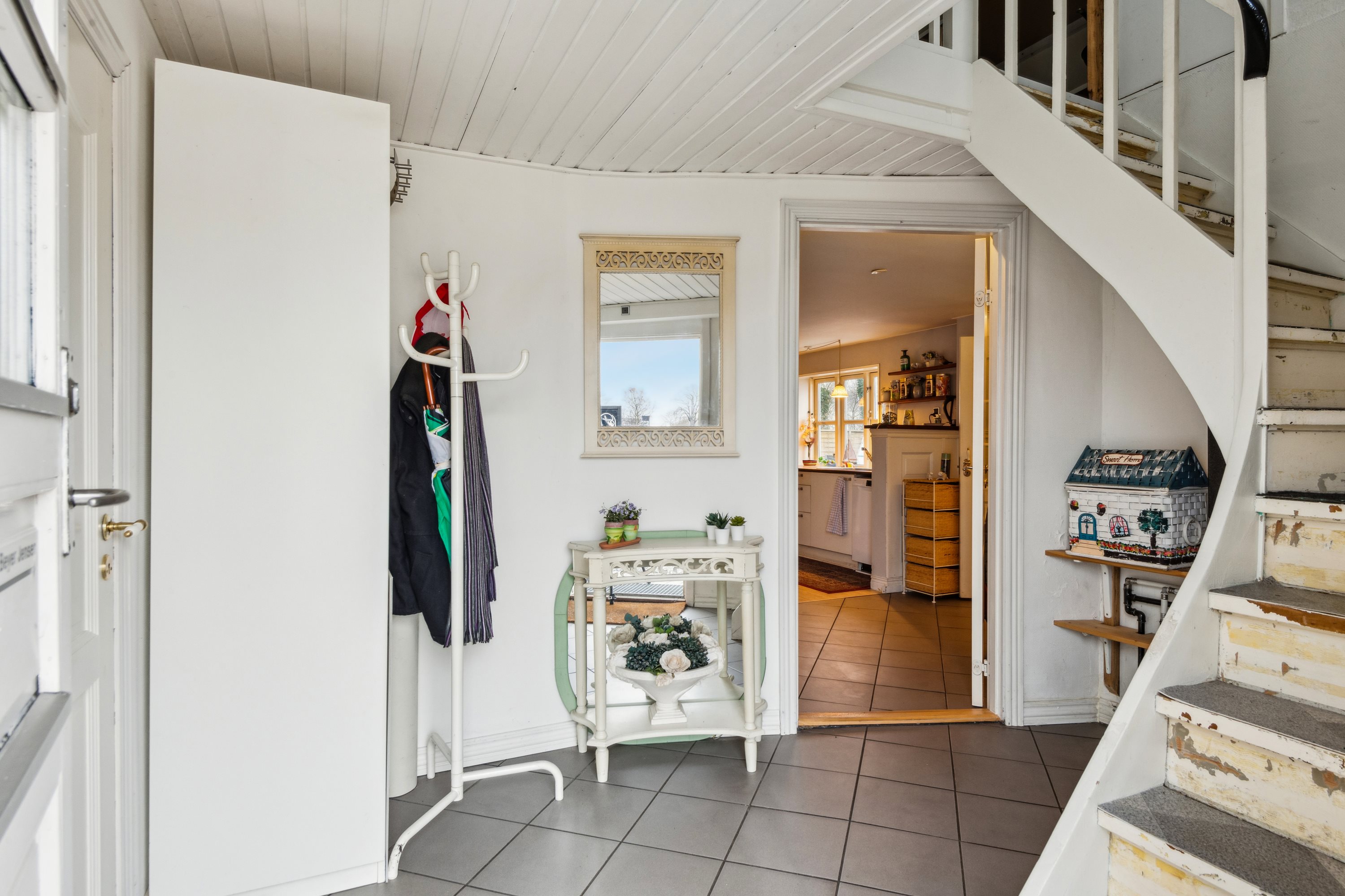 Fremhævet gang billede i fuldskærmstilstand. Billede af Hadsundvej 336, 9260 Gistrup