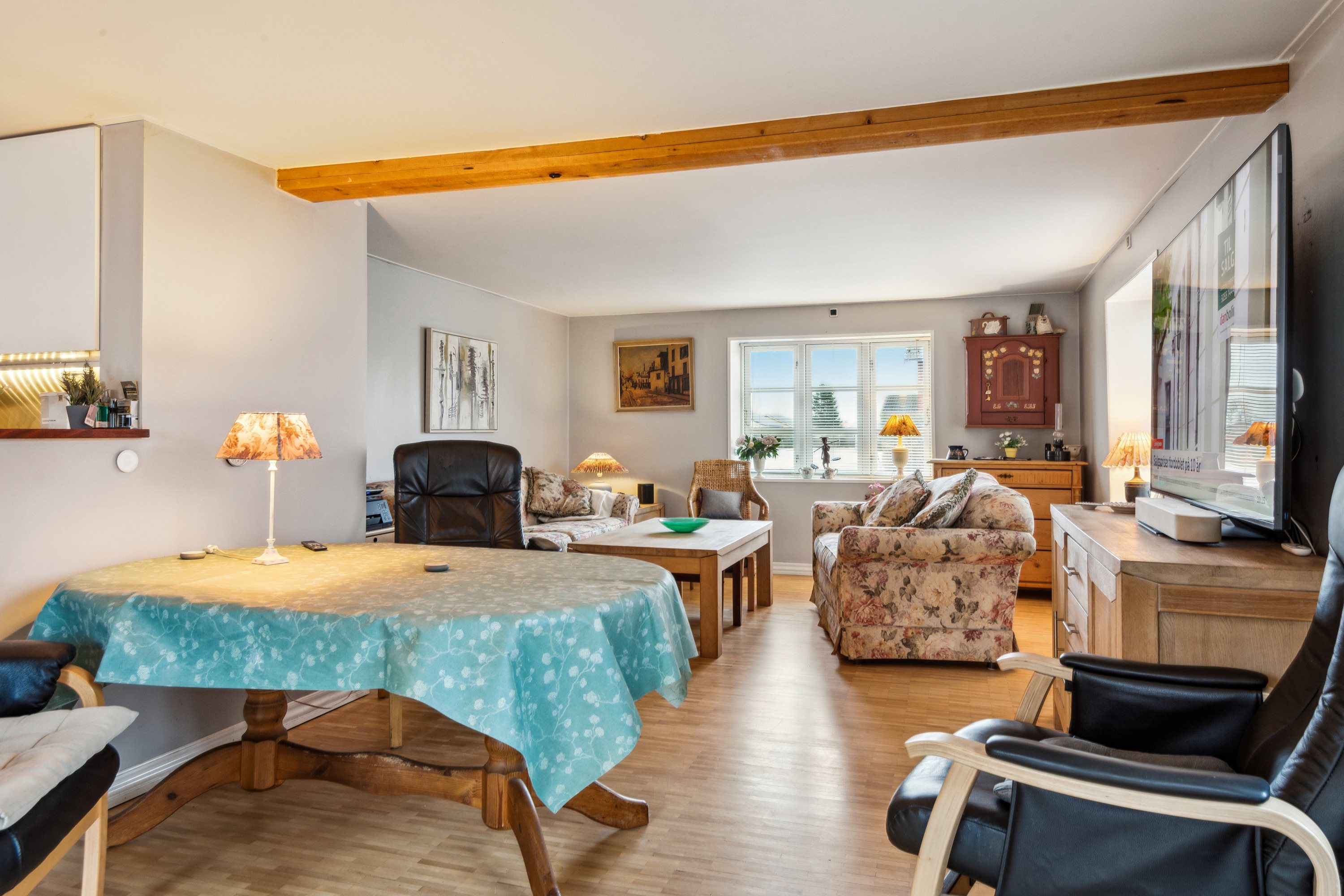 Fremhævet stue billede i fuldskærmstilstand. Billede af Hadsundvej 336, 9260 Gistrup