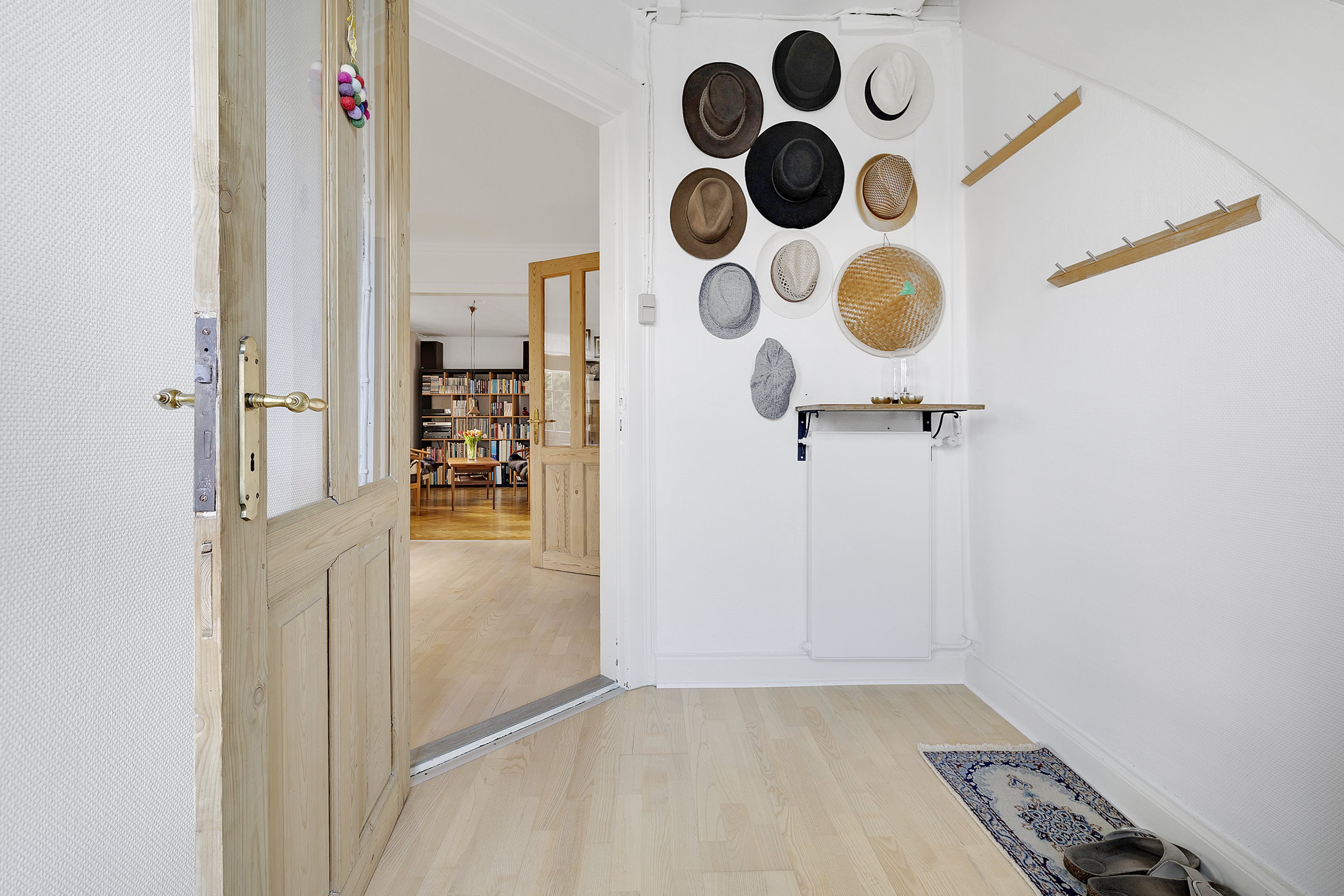 Fremhævet gang billede i fuldskærmstilstand. Billede af Hovgyden 1, Jordløse, 5683 Haarby