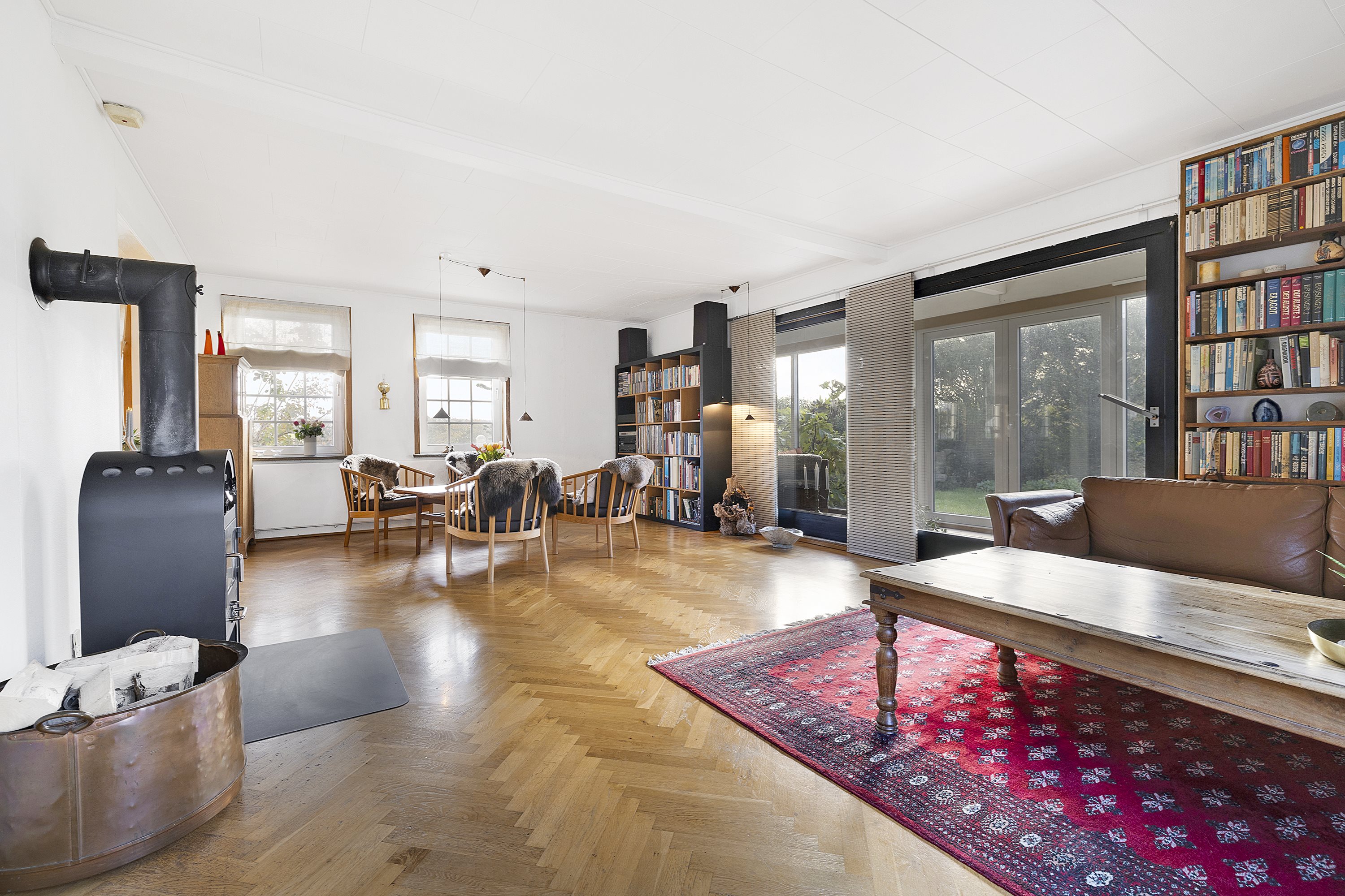 Fremhævet stue billede i fuldskærmstilstand. Billede af Hovgyden 1, Jordløse, 5683 Haarby