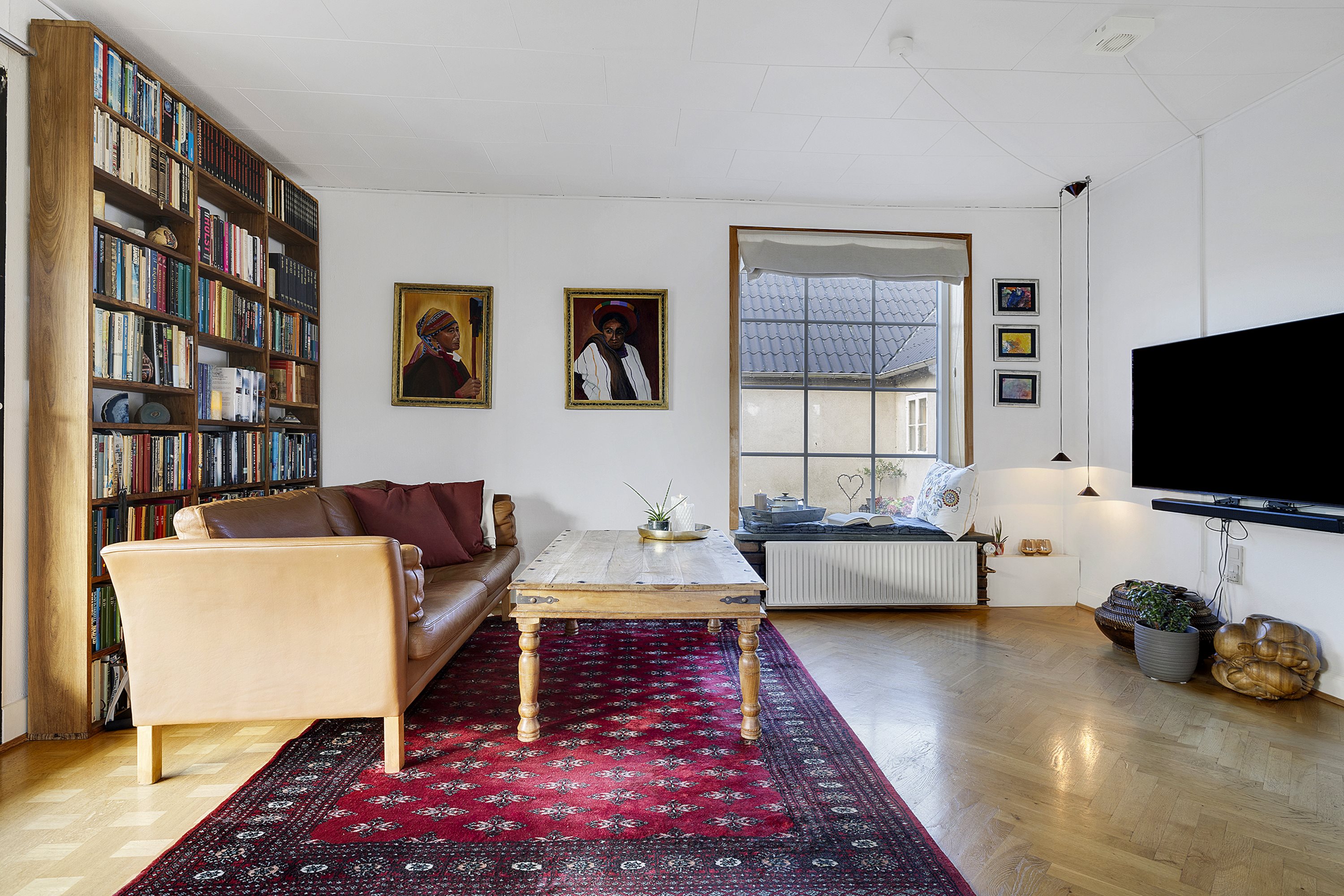 Fremhævet stue billede i fuldskærmstilstand. Billede af Hovgyden 1, Jordløse, 5683 Haarby