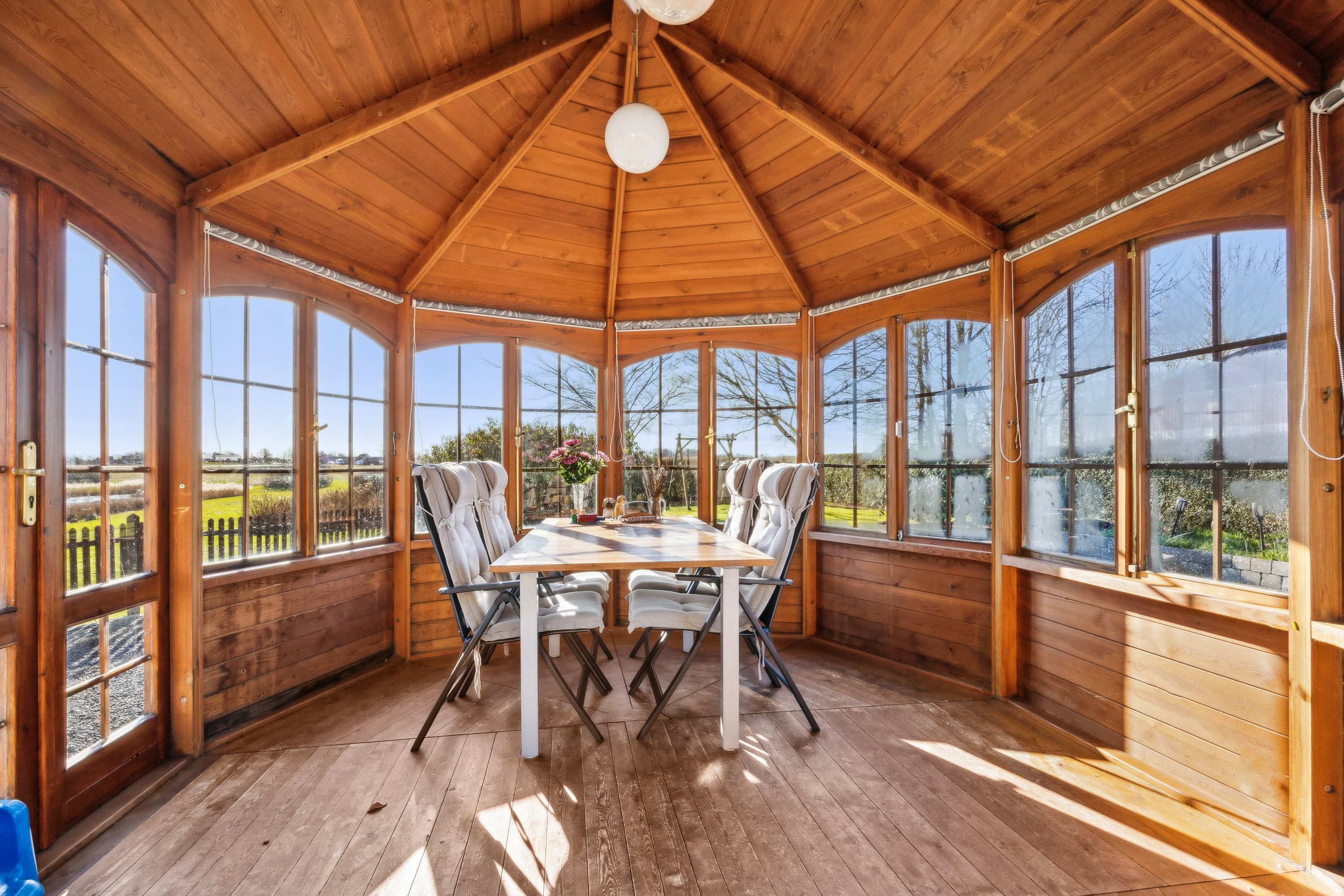 Fremhævet udestue billede i fuldskærmstilstand. Billede af Slagelsevej 50, 4270 Høng