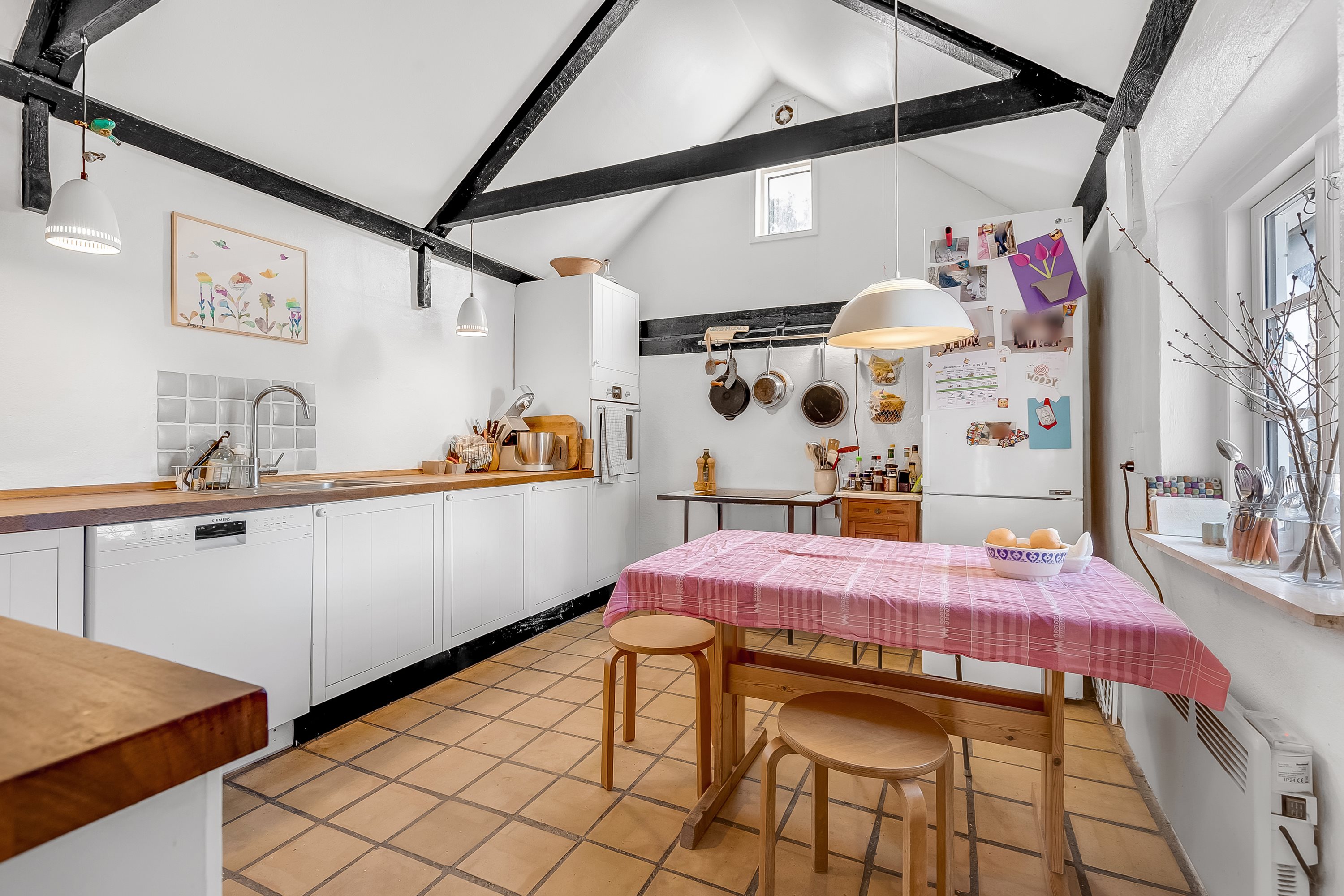 Fremhævet køkken billede i fuldskærmstilstand. Billede af Smedevej 12, Kyndeløse, 4070 Kirke Hyllinge