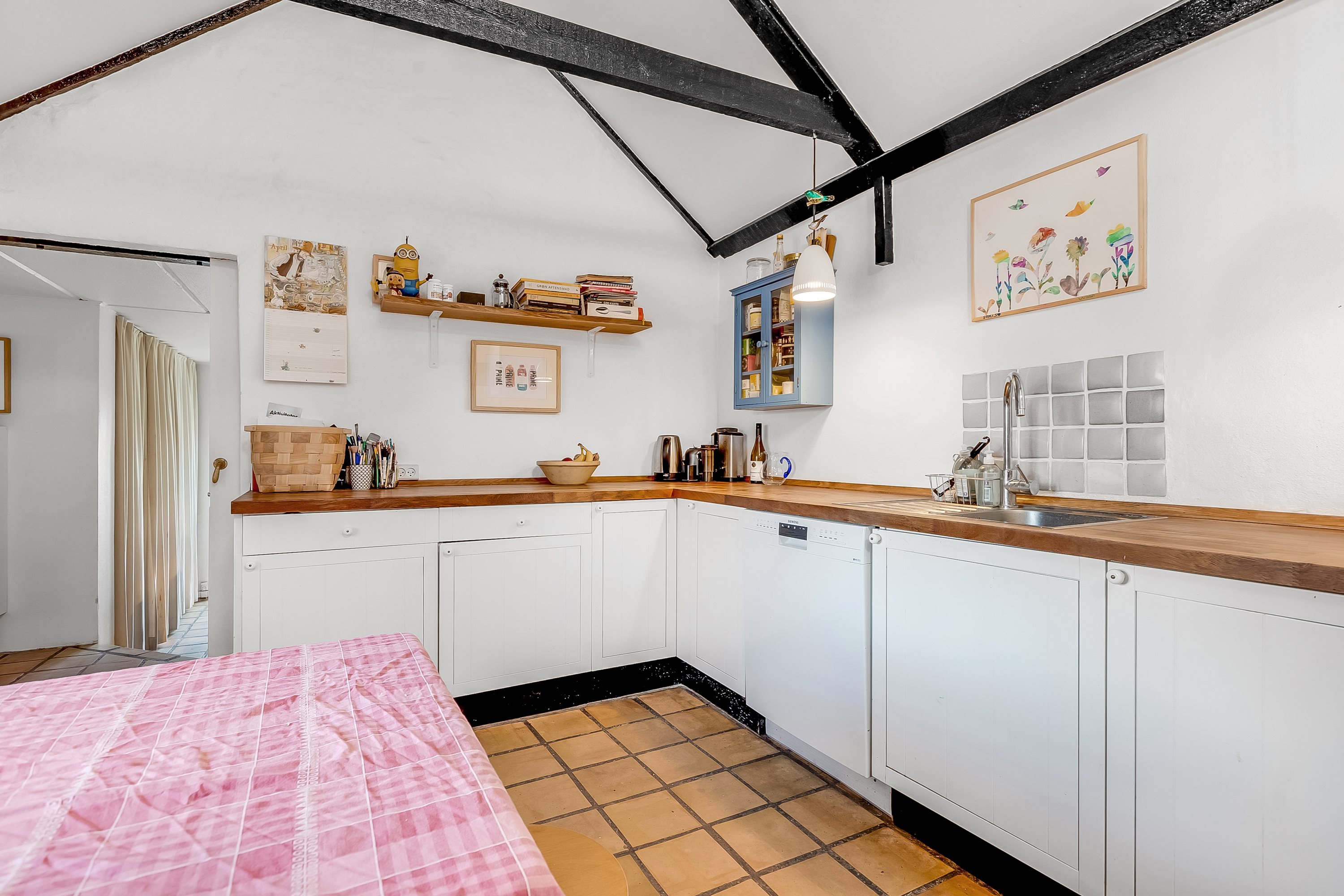 Fremhævet køkken billede i fuldskærmstilstand. Billede af Smedevej 12, Kyndeløse, 4070 Kirke Hyllinge