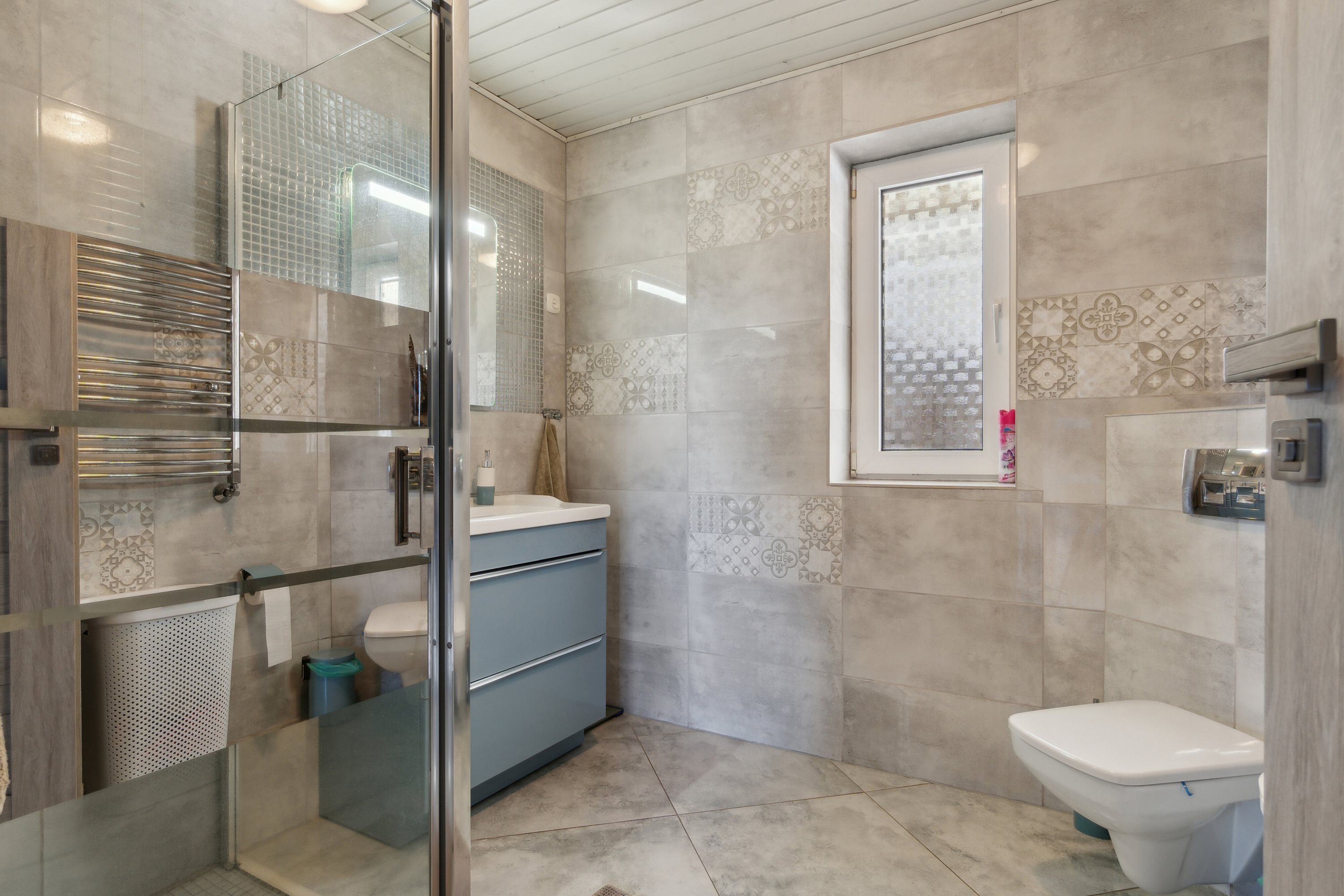 Fremhævet badeværelse billede i fuldskærmstilstand. Billede af Lærkevænget 1, Thorsted, 7700 Thisted