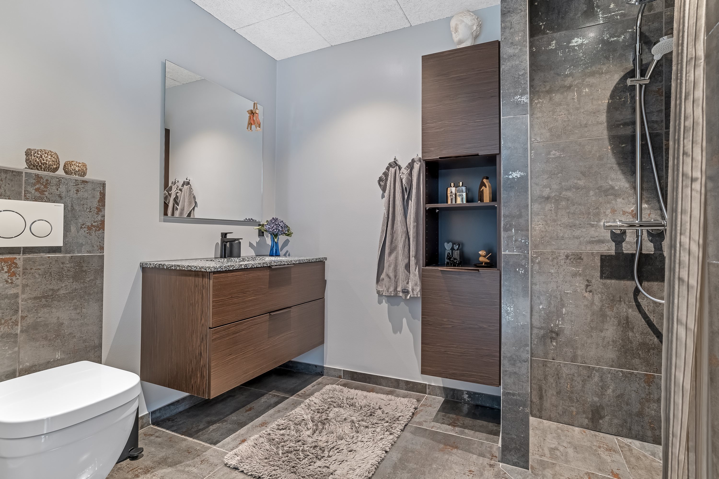 Fremhævet badeværelse billede i fuldskærmstilstand. Billede af Sognstrupvej 7B, Nr Felding, 7500 Holstebro