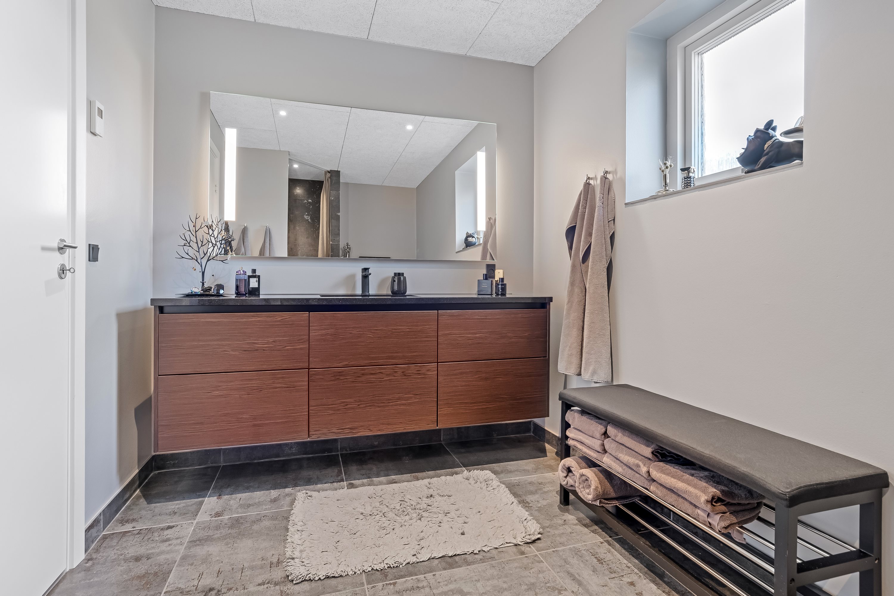 Fremhævet badeværelse billede i fuldskærmstilstand. Billede af Sognstrupvej 7B, Nr Felding, 7500 Holstebro