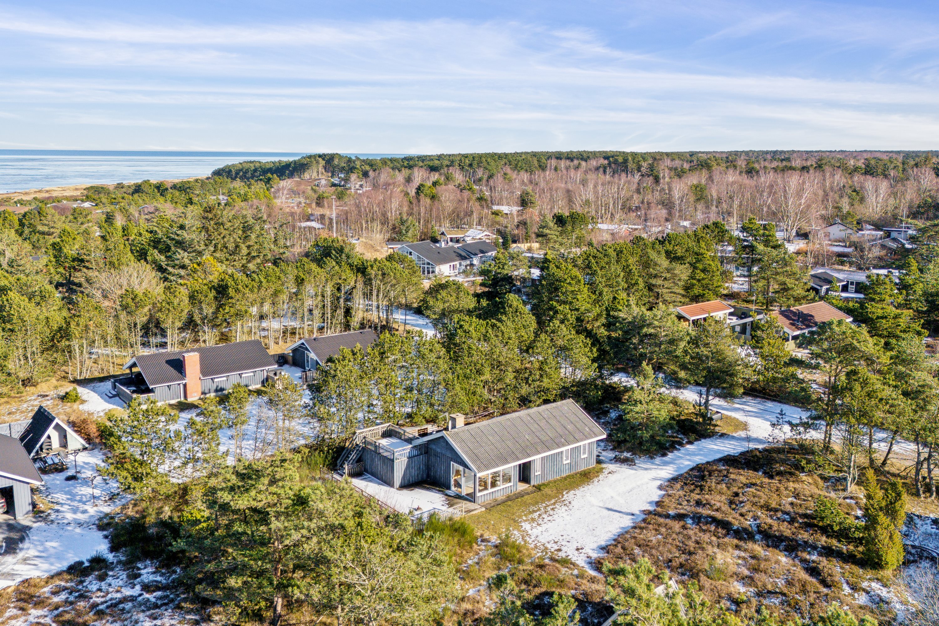 Fremhævet luftfoto billede i fuldskærmstilstand. Billede af Lyngvej 1, Vesterø Havn, 9940 Læsø
