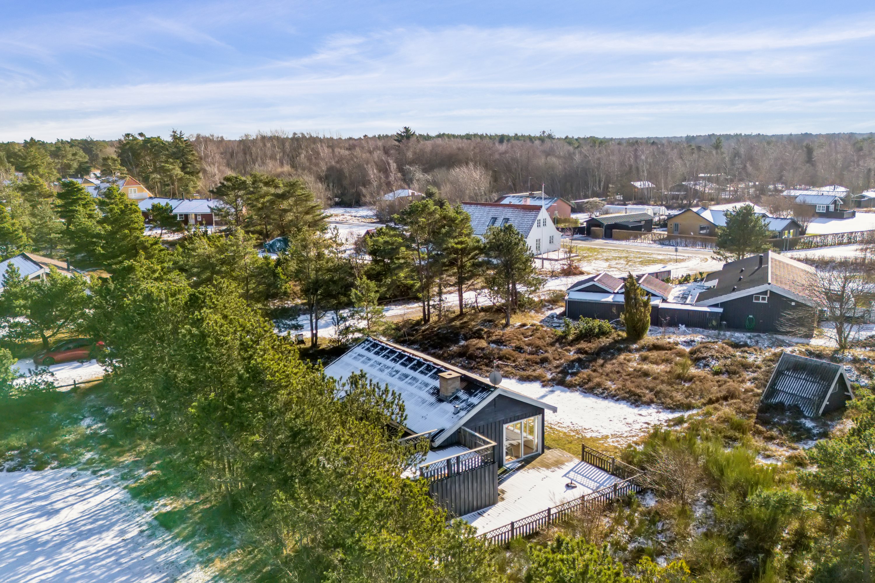 Fremhævet luftfoto billede i fuldskærmstilstand. Billede af Lyngvej 1, Vesterø Havn, 9940 Læsø
